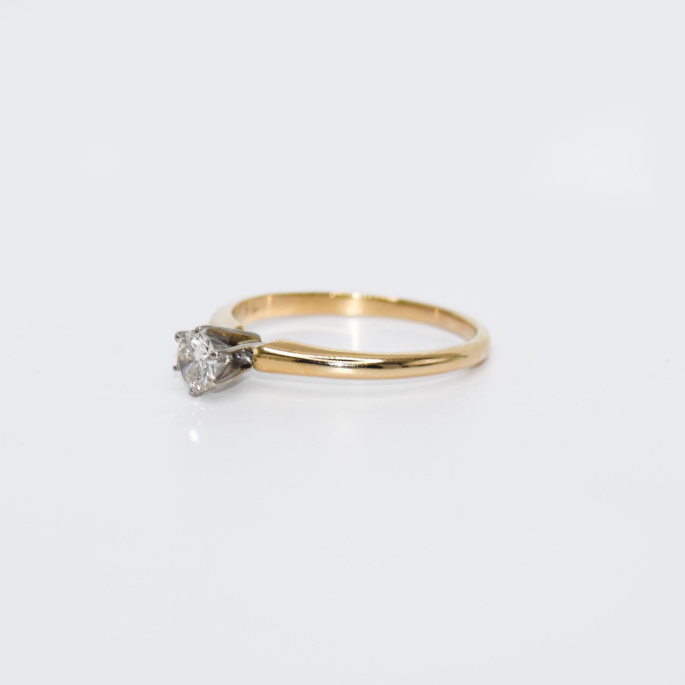 14k Yellow Gold Solitaire Diamond Ring, .30ct, 2.4gr In Excellent Condition For Sale In Laguna Beach, CA