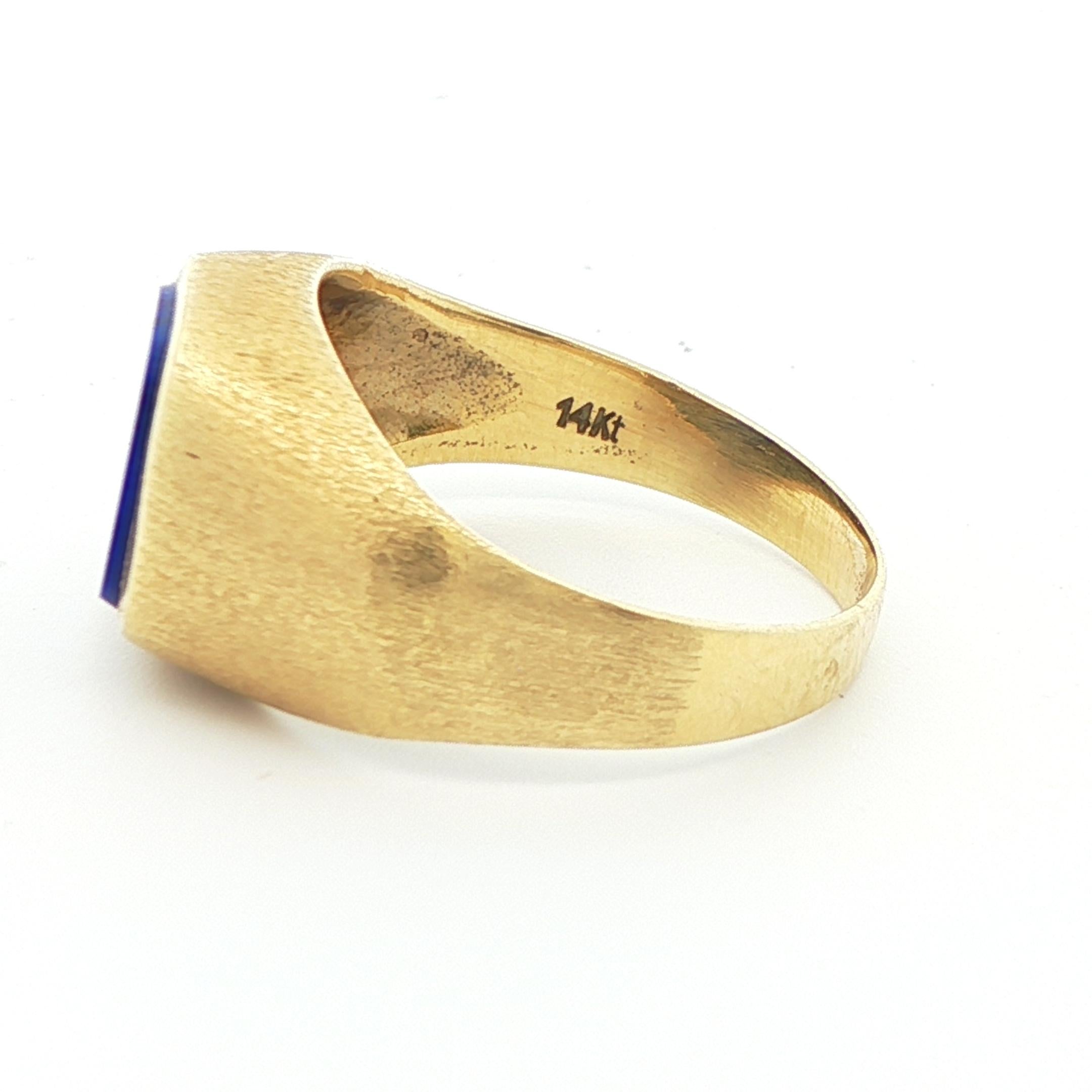 14k Yellow Gold Solitaire Lapis Ring For Sale 3