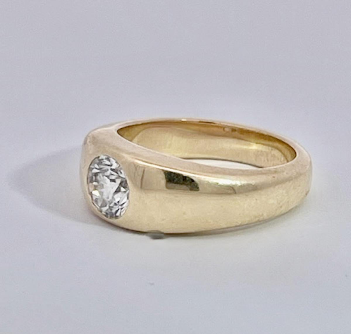 14K Yellow Gold Solitaire Ring In Good Condition In North Hollywood, CA