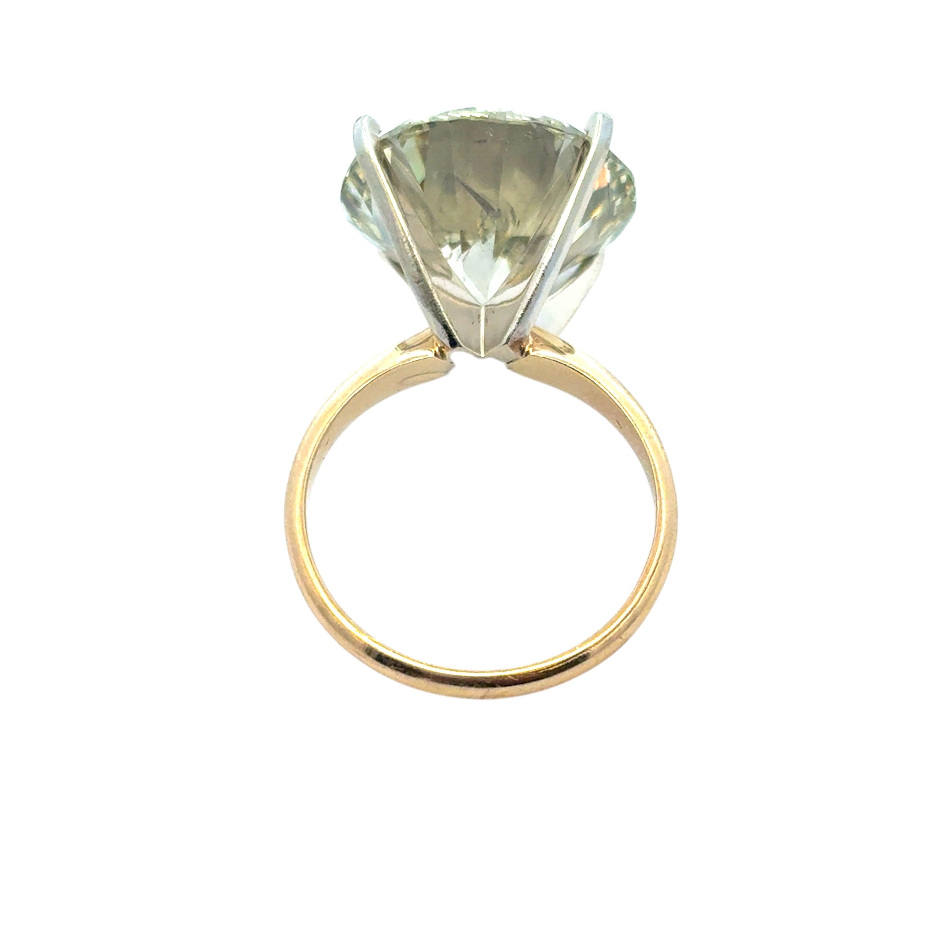 Round Cut 14k Yellow Gold Solitaire Ring Set with a 15.30ct Round Brilliant Diamond For Sale