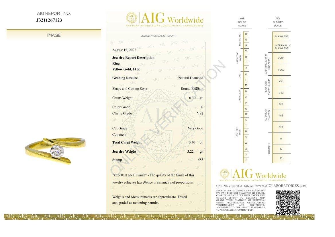 Stunning ring made from 14k yellow gold with 0.30 total carat of round brilliant diamond. This ring comes with an AIG report and a fancy box.

-1 diamond main stone of 0.30 ct.
cut: round
color: G
clarity: VS2
cut grade: VG

total carat weight: 0.30