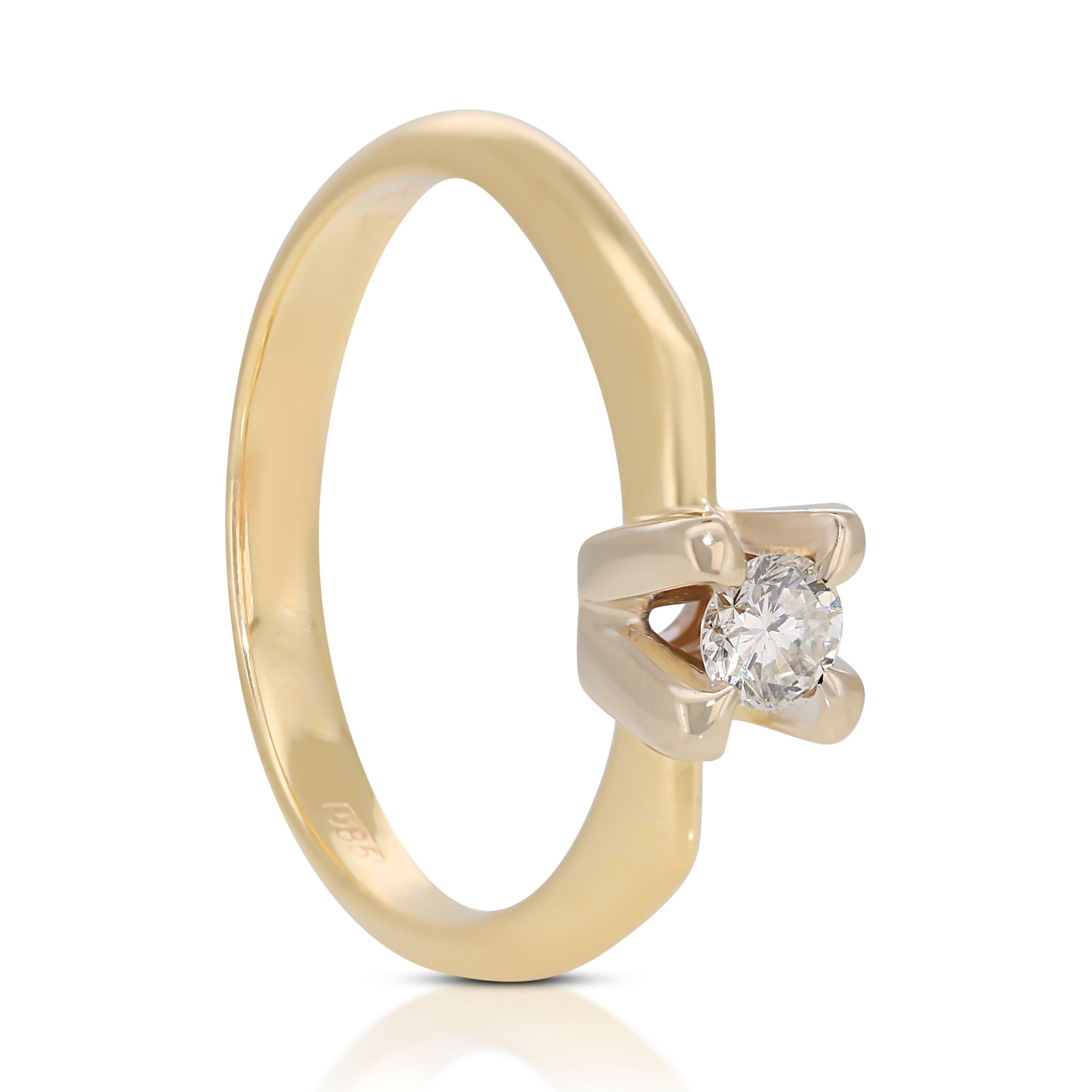 14K Yellow Gold Solitaire Ring with 0.13ct Natural Diamond For Sale 3