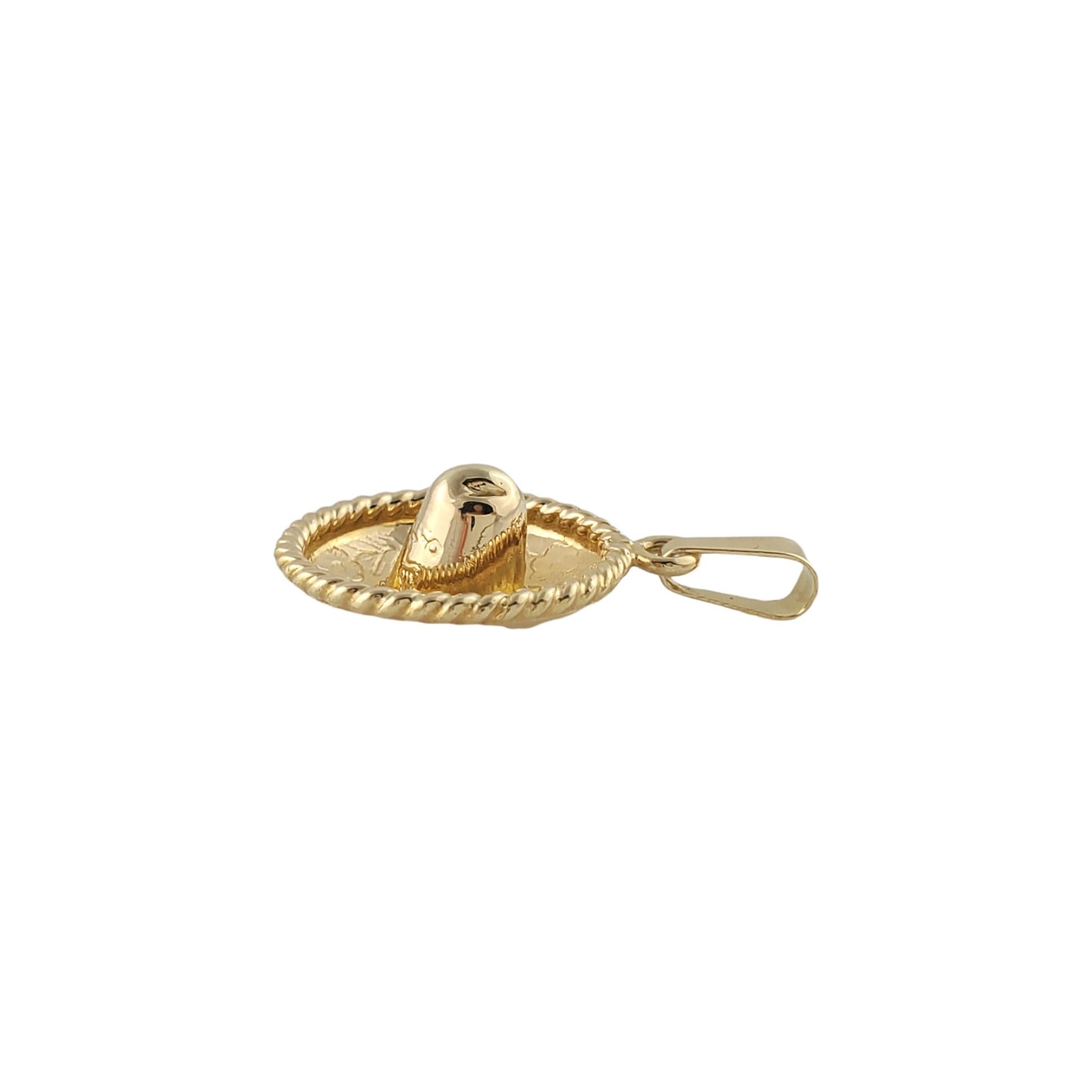 Vintage 14K Yellow Gold Sombrero Charm

Intricately detailed 14K yellow gold sombrero charm featuring a flower design around the top of the hat.

Size: 20 mm X 17 mm

Weight: 2.6 g/ 1.6 dwt

Hallmark: MC 177 14K

Very good condition, professionally