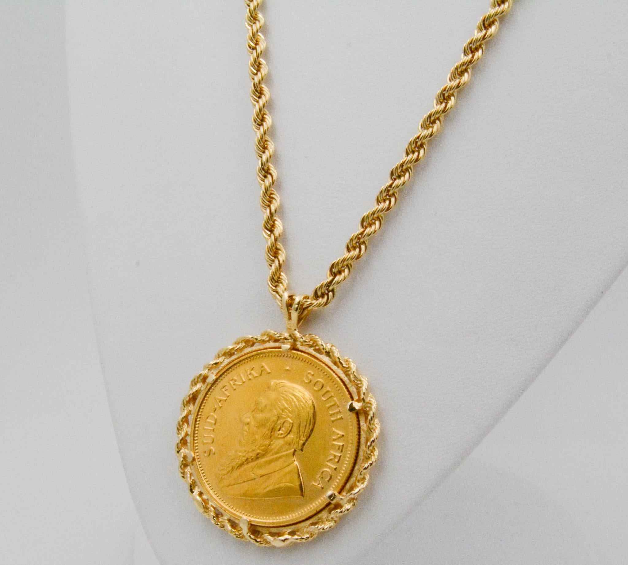 14 Karat Yellow Gold South Africa Krugerrand 1975 Coin Rope Chain In Good Condition In Dallas, TX