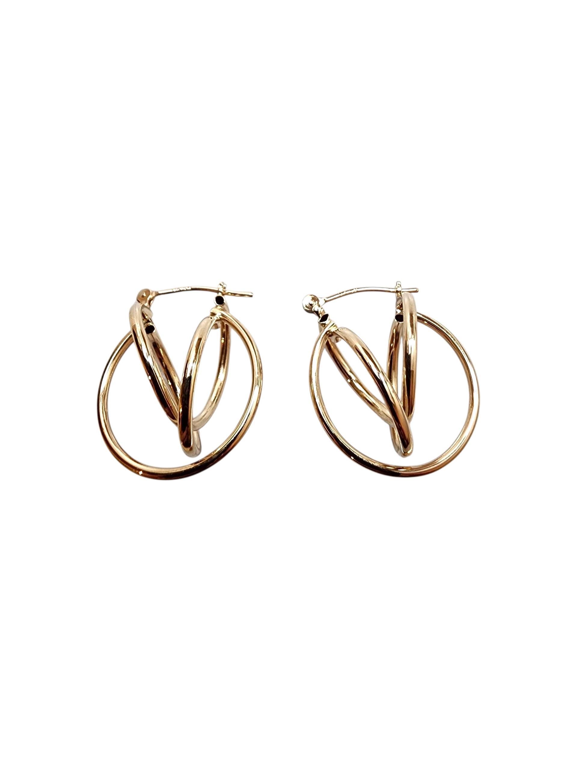 14K Yellow Gold Sphere Earrings -

These 14K yellow gold sphere earrings showcase a minimalist, polished design that exudes timeless elegance. Their smooth, rounded shape and radiant finish make them a versatile accessory for both everyday wear and