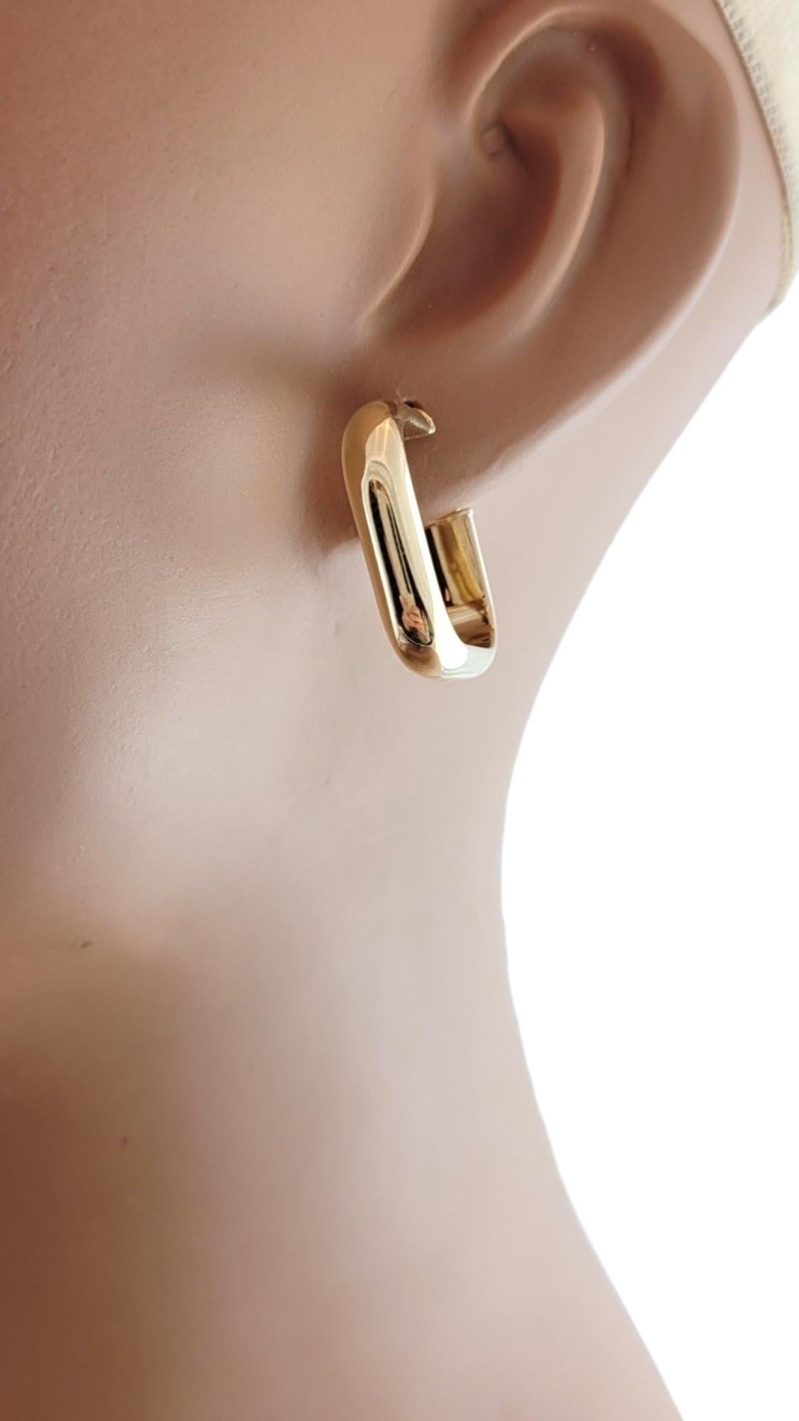 Boucles d'oreilles carrées en or jaune 14K #15860 en vente 1