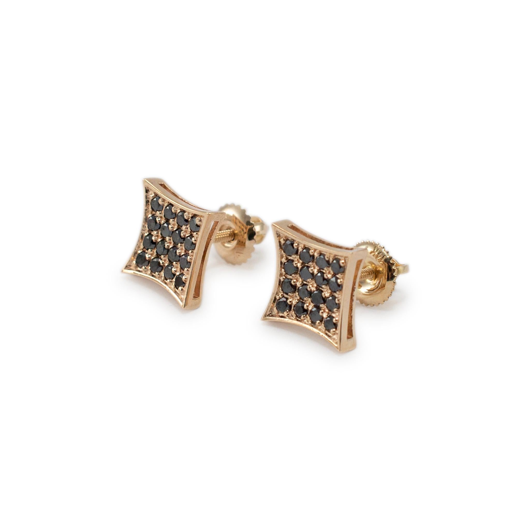 Tipo di metallo: Oro giallo 14K

Larghezza: 9,65 mm

Peso: 2,51 grammi

Un paio di orecchini con diamanti in oro giallo 14K con chiusura a vite. Il metallo è stato testato ed è risultato essere oro giallo 14 carati. Inciso con 
