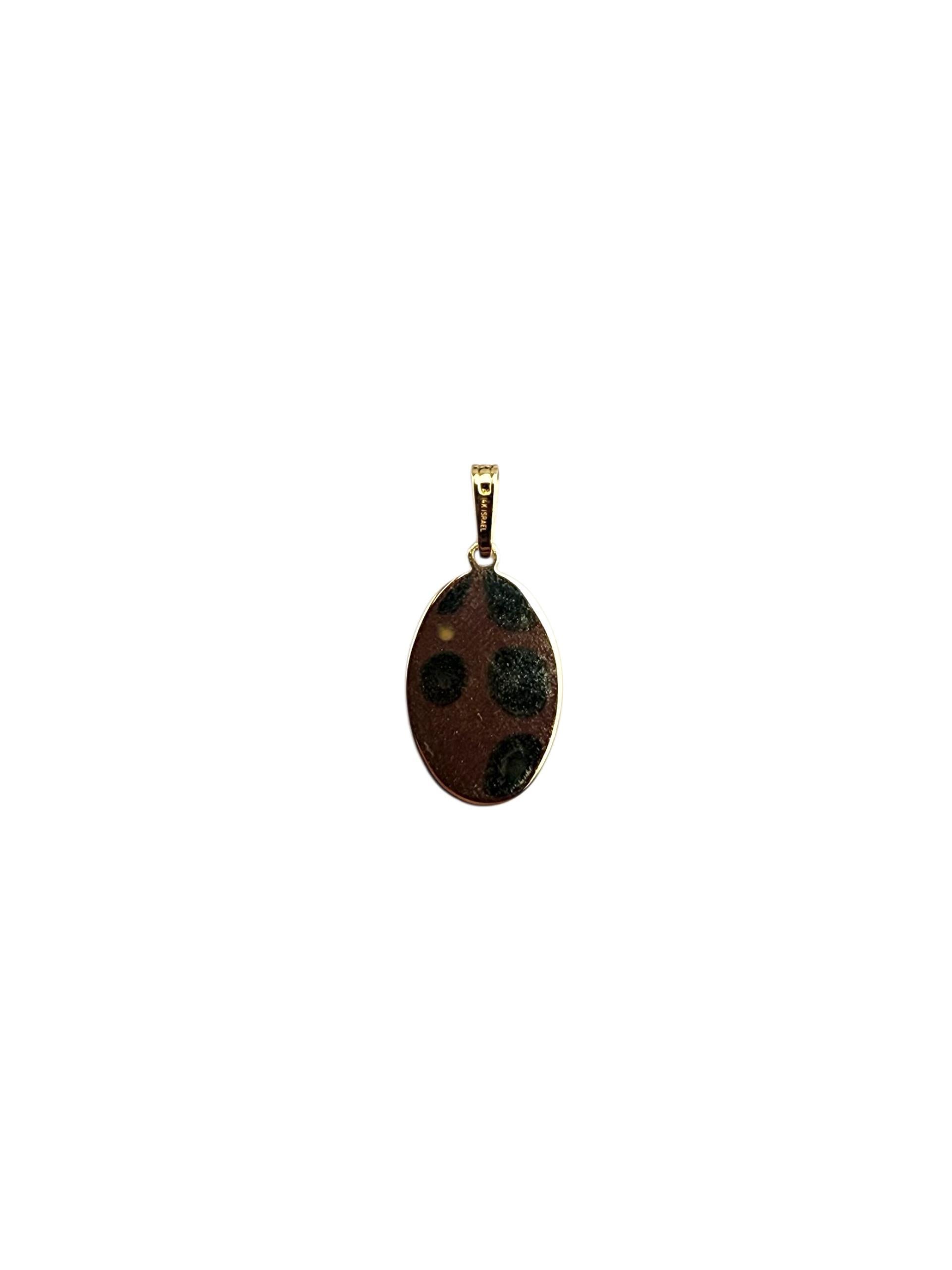 14K Yellow Gold St. Christopher Medallion Charm

This 14K Yellow Gold St. Christopher Medal is a meaningful symbol of protection and safe travels. Finely crafted with detailed imagery, it honors the patron saint of travelers, making it a thoughtful