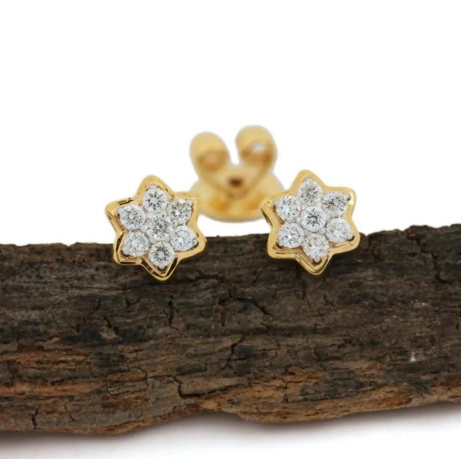 14K Yellow Gold Star Earring Stud Diamond Jewelry In New Condition For Sale In Chicago, IL