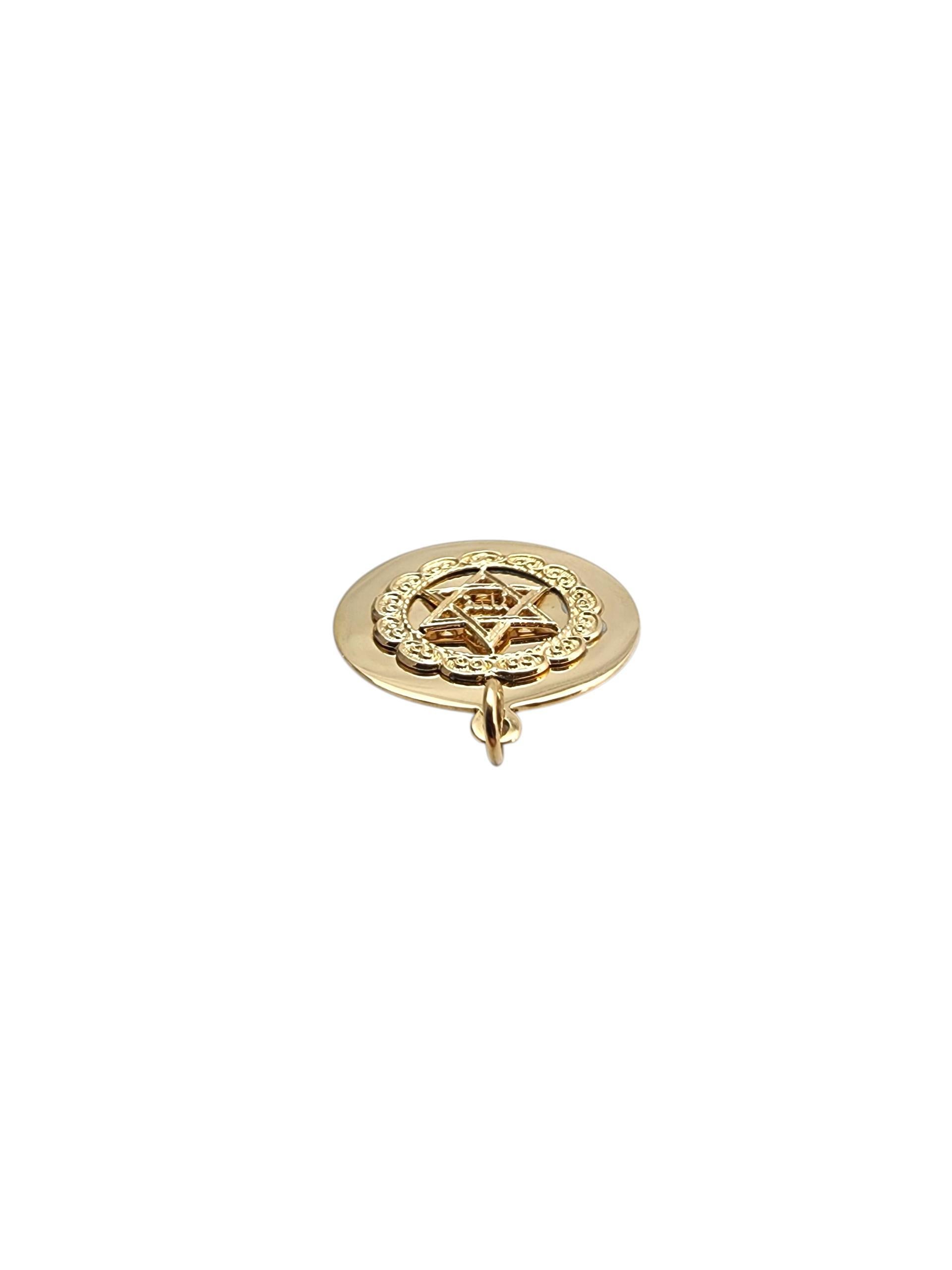 Women's 14K Yellow Gold Star of David Circular Charm Pendant #22863 For Sale