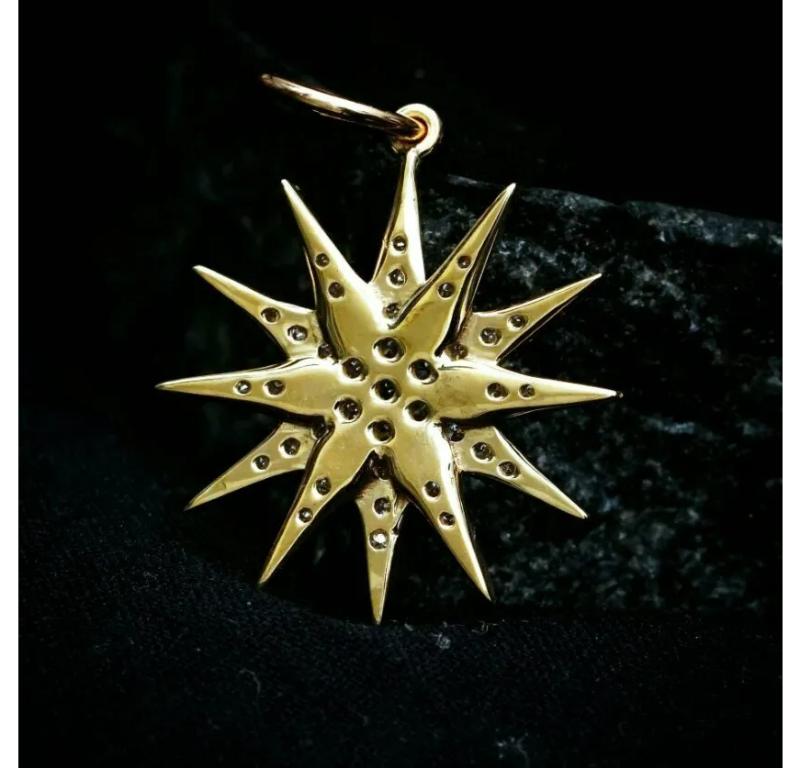 Round Cut Genuine Diamond Starburst Pendant Necklace Unisex in 14k Yellow Gold For Sale