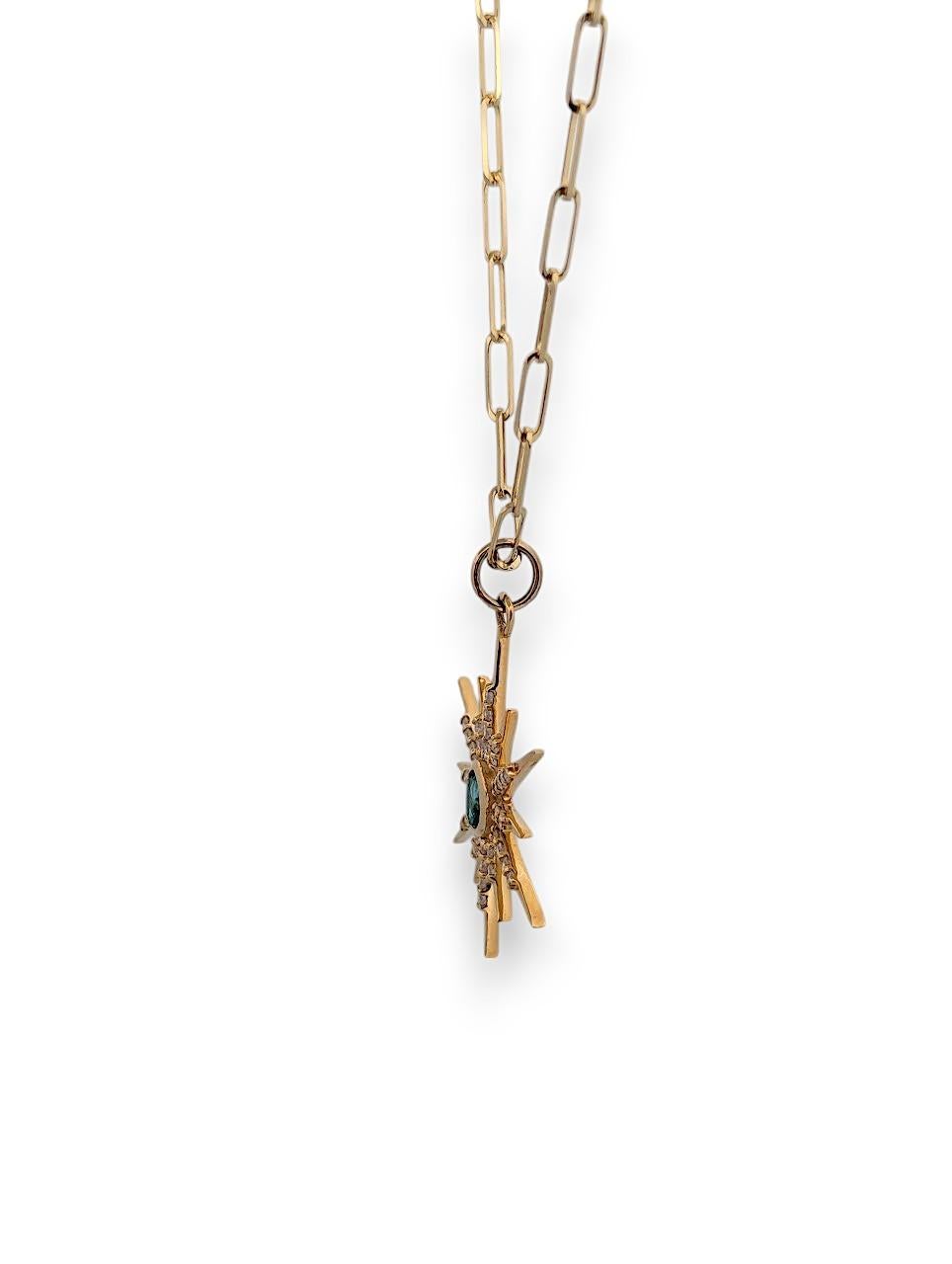 14K Yellow Gold Starburst Pendant Necklace  .25 CT Natural Round Emerald In New Condition For Sale In Greeneville, TN
