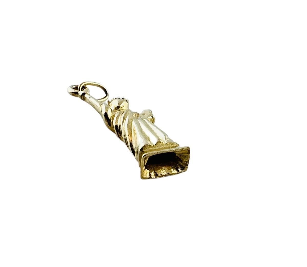 14K Yellow Gold Statue of Liberty Charm Pendant

This Statue of Liberty charm is set in 14K yellow gold

Charm measures approx. 23.0 x 6.4 x 3.7 mm

1.8 grams / 1.1 dwt

Acid tested for 14K

*Does not come with chain*

Very good preowned condition.