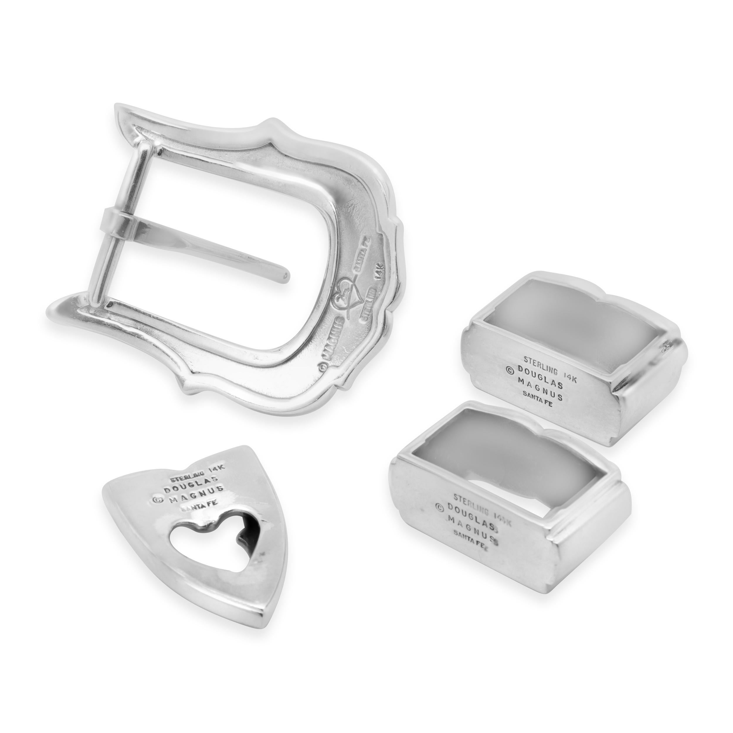 Boucle de ceinture en or jaune 14K et argent sterling sculptée à la main Unisexe en vente