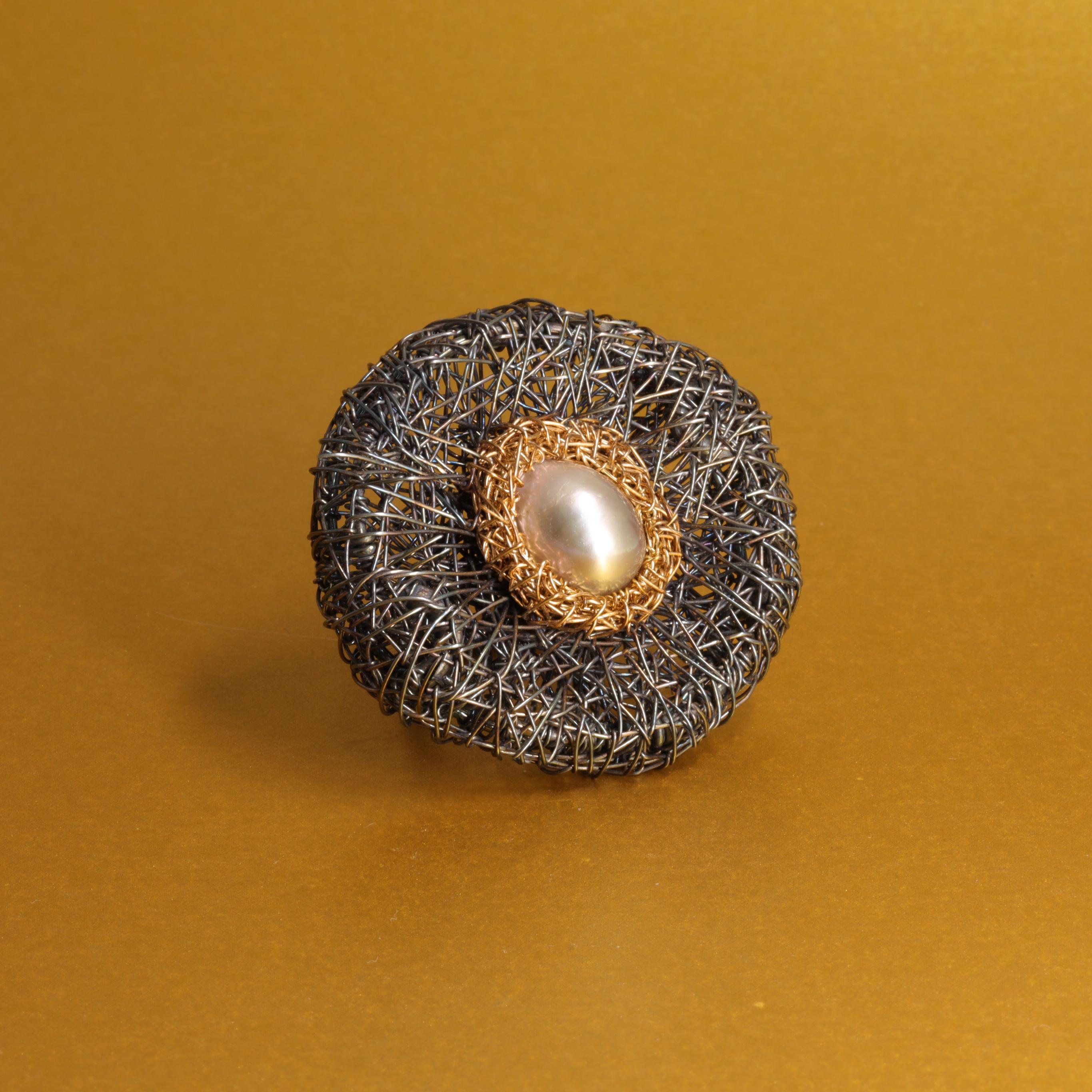 14 Karat Gold Sterling Silver Sweetwater Pearl Cocktail Ring by Sheila Westera In New Condition In Engelberg, CH