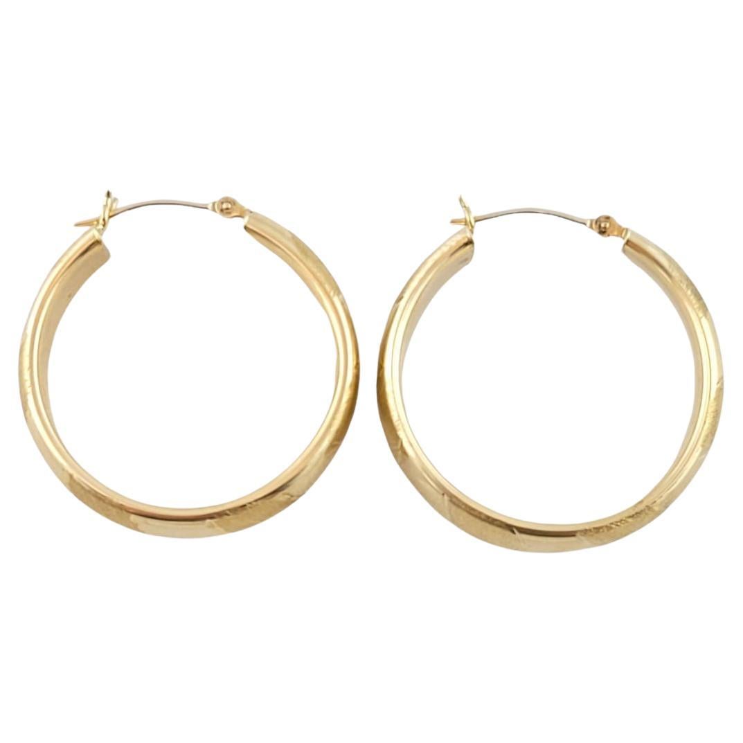 14K Yellow Gold Striped Hoop Earrings #14439 For Sale