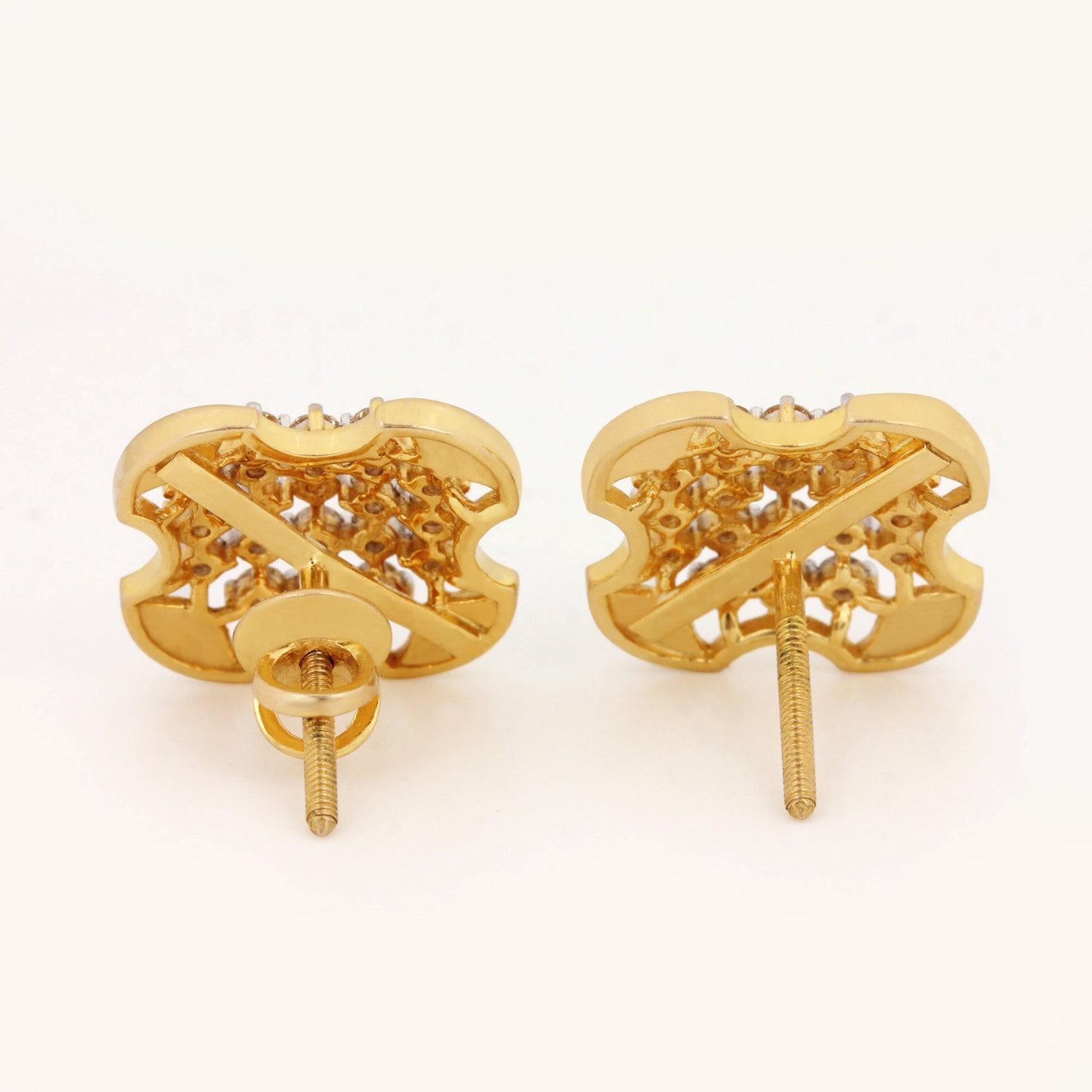 Orecchini a perno in oro giallo 14k Nature Diamond Unique Dainty Valentine Earrings.

Materiali: Oro, Pietra
Pietra preziosa: Diamante
Posizione: Lobo dell'orecchio
Chiusura: a vite
Stile: Minimalista
Lunghezza: 17 millimetri
 Larghezza: 17