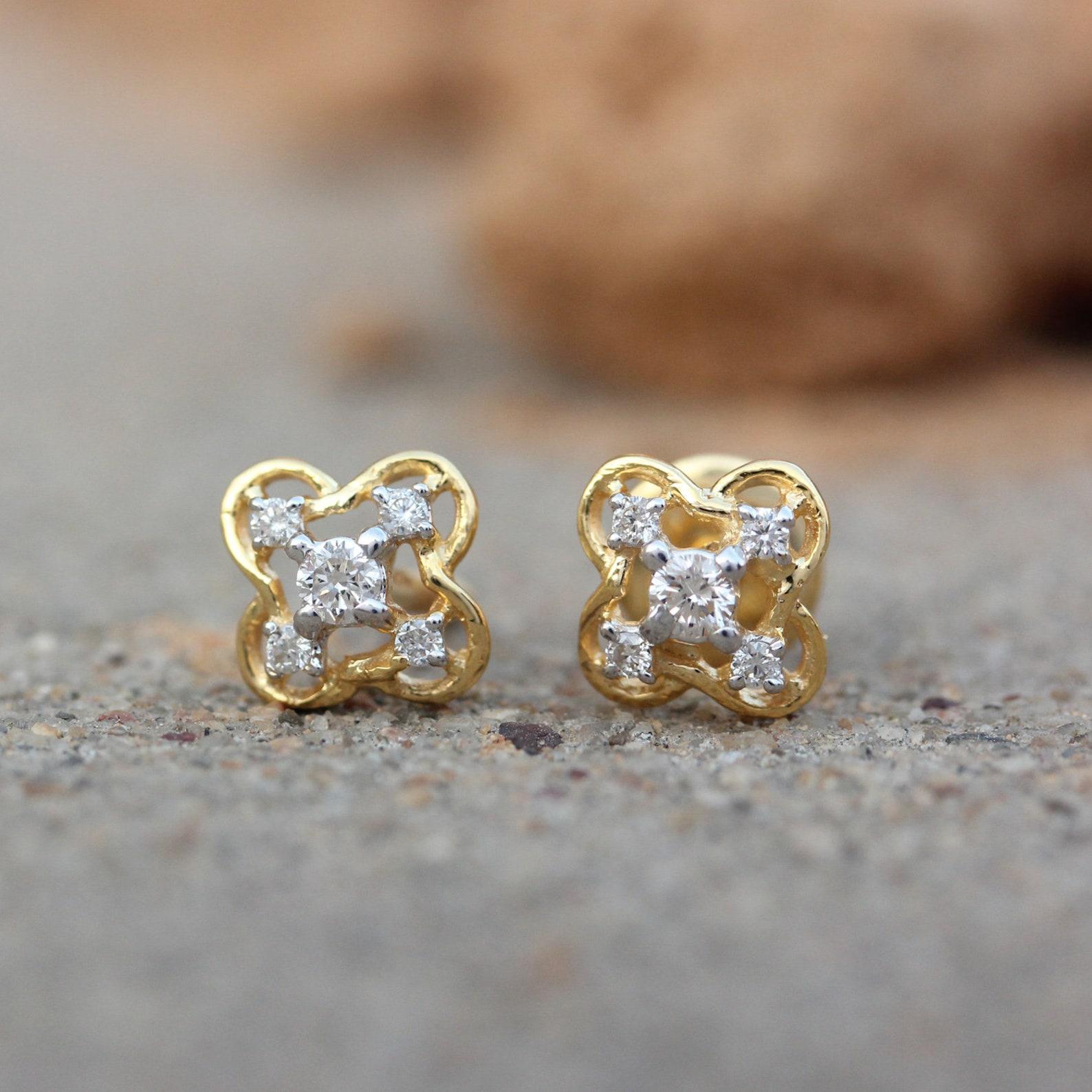 14k Yellow Gold Stud Earrings Natural Pave Diamond Studs Unique Anniversary Gift

Closure: Screw back

Length: 8 Millimetres

Width: 7 Millimetres

14k Yellow Gold Weight:- 1.813 Grams

A P P R O X T I M E

All items are custom made to order. Our