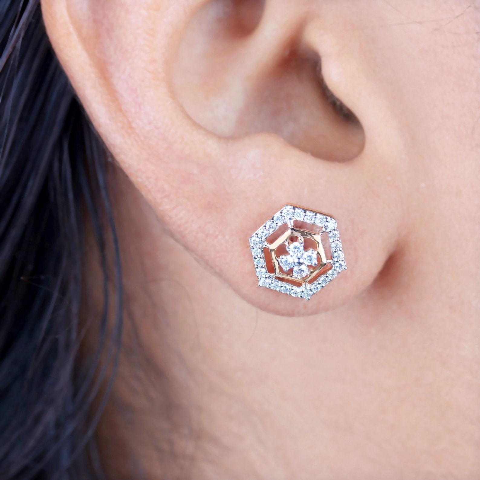Art déco 14k Yellow Gold Stud Natural Diamond Earring Beautiful Bridal Stud Ears Gift (Boucles d'oreilles de mariage) en vente