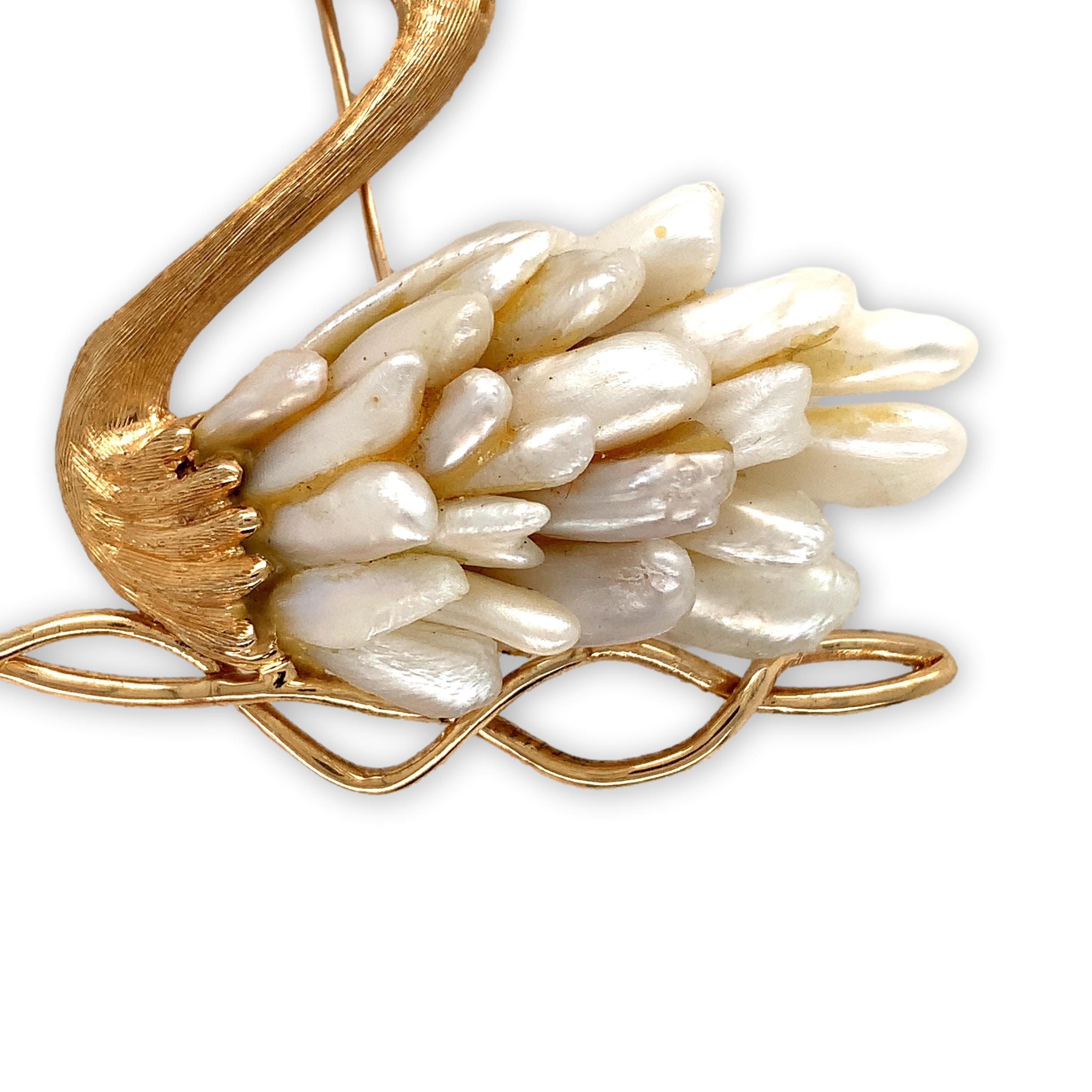 Women's 14K  Yellow Gold Swan Brooch Pin with Freshwater River Pearls For Sale