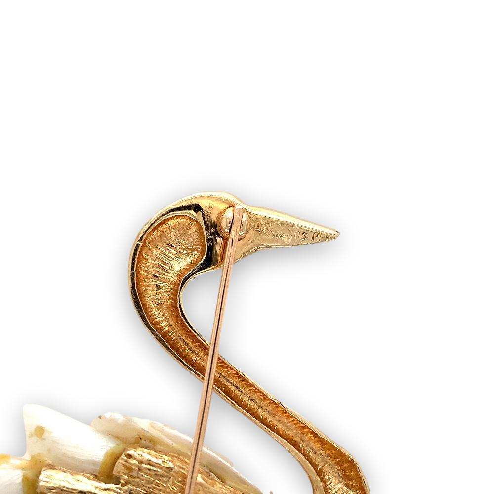 14K  Yellow Gold Swan Brooch Pin with Freshwater River Pearls For Sale 3