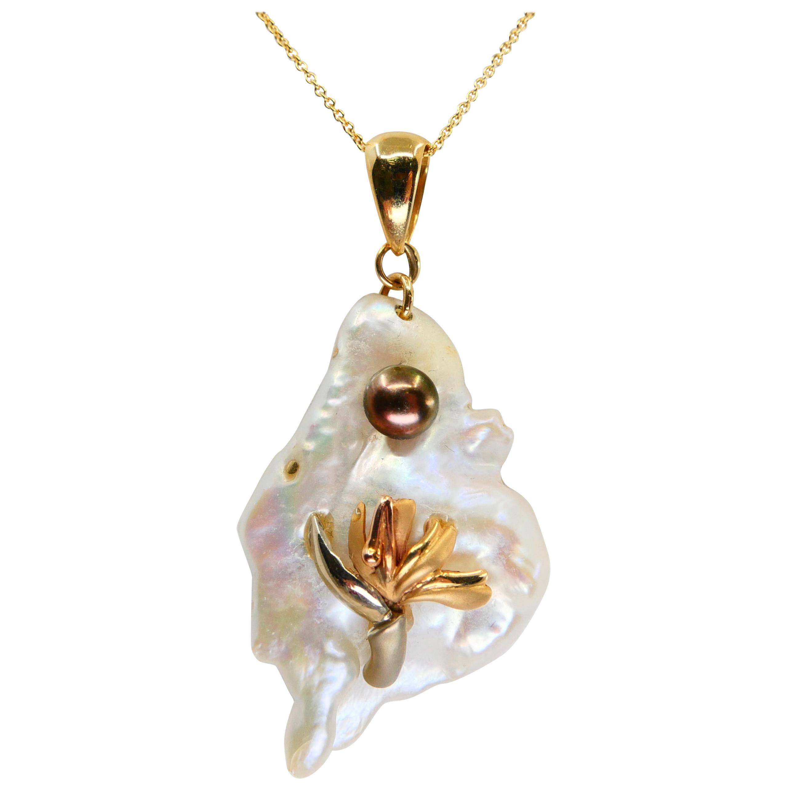 14k Yellow Gold Tahitian and Mother of Pearl Pendant Drop Necklace, High Luster For Sale