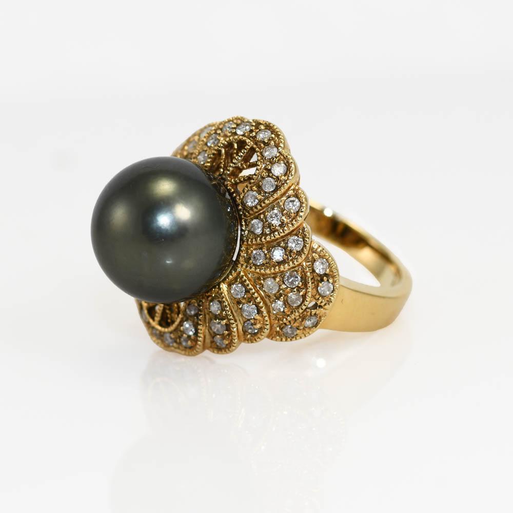 Bague en or jaune 14 carats, perle de Tahiti et diamants  Pour femmes en vente