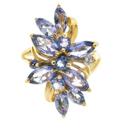 Anillo en racimo de tanzanita de oro amarillo de 14k
