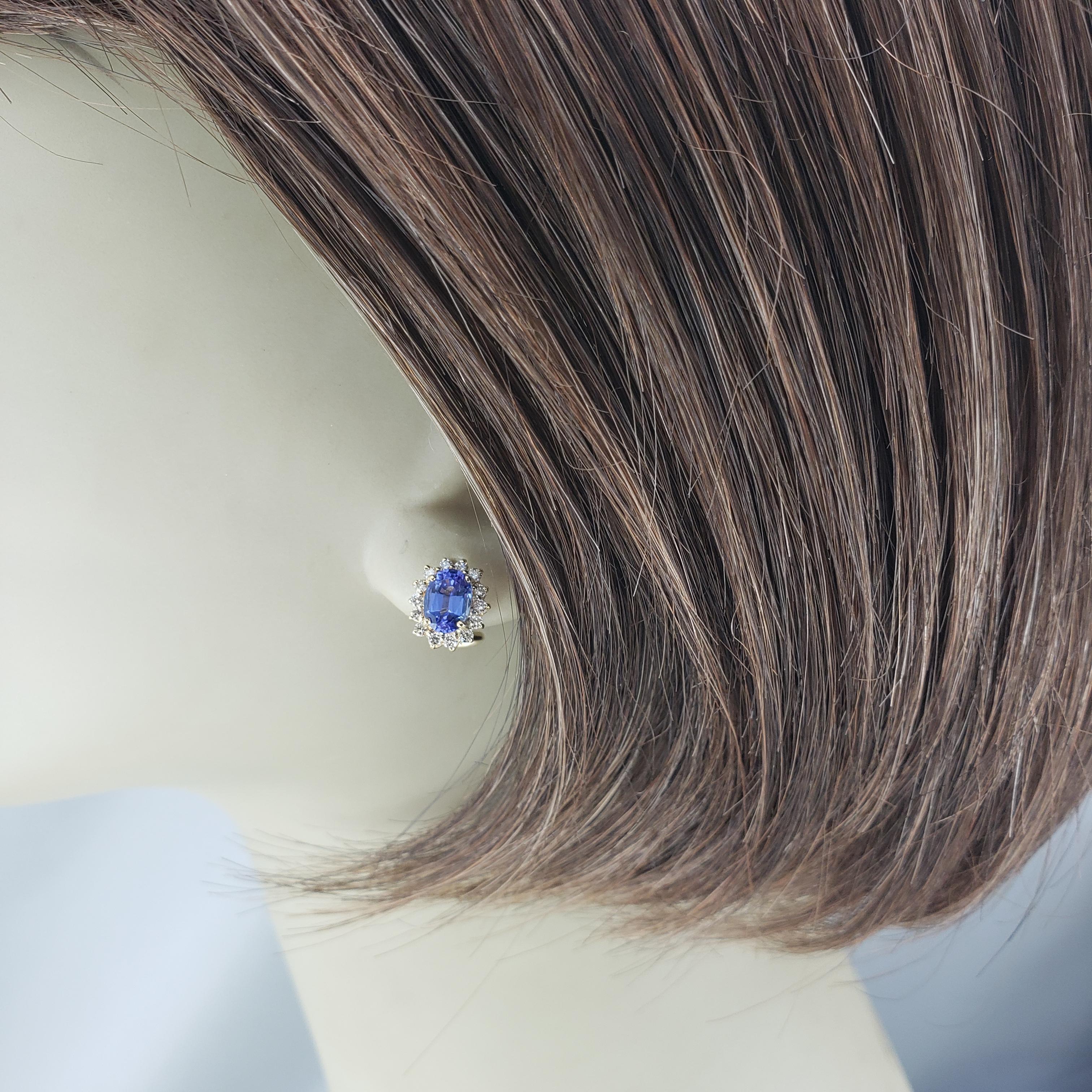 Orecchini a cerchio in oro giallo 14K con tanzanite e diamanti #19899 in vendita 1