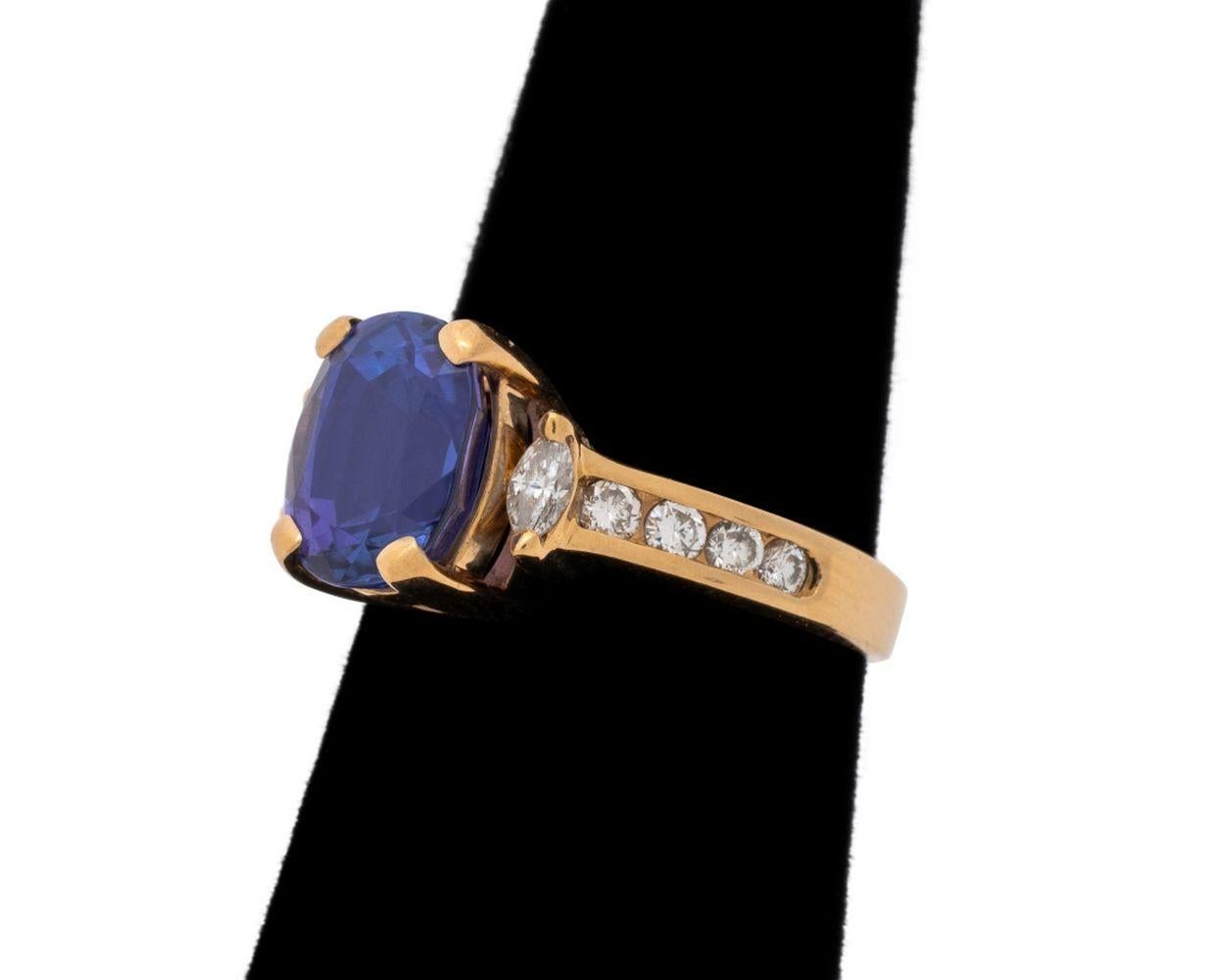 Contemporain Bague en or jaune 14K Tanzanite Diamant en vente