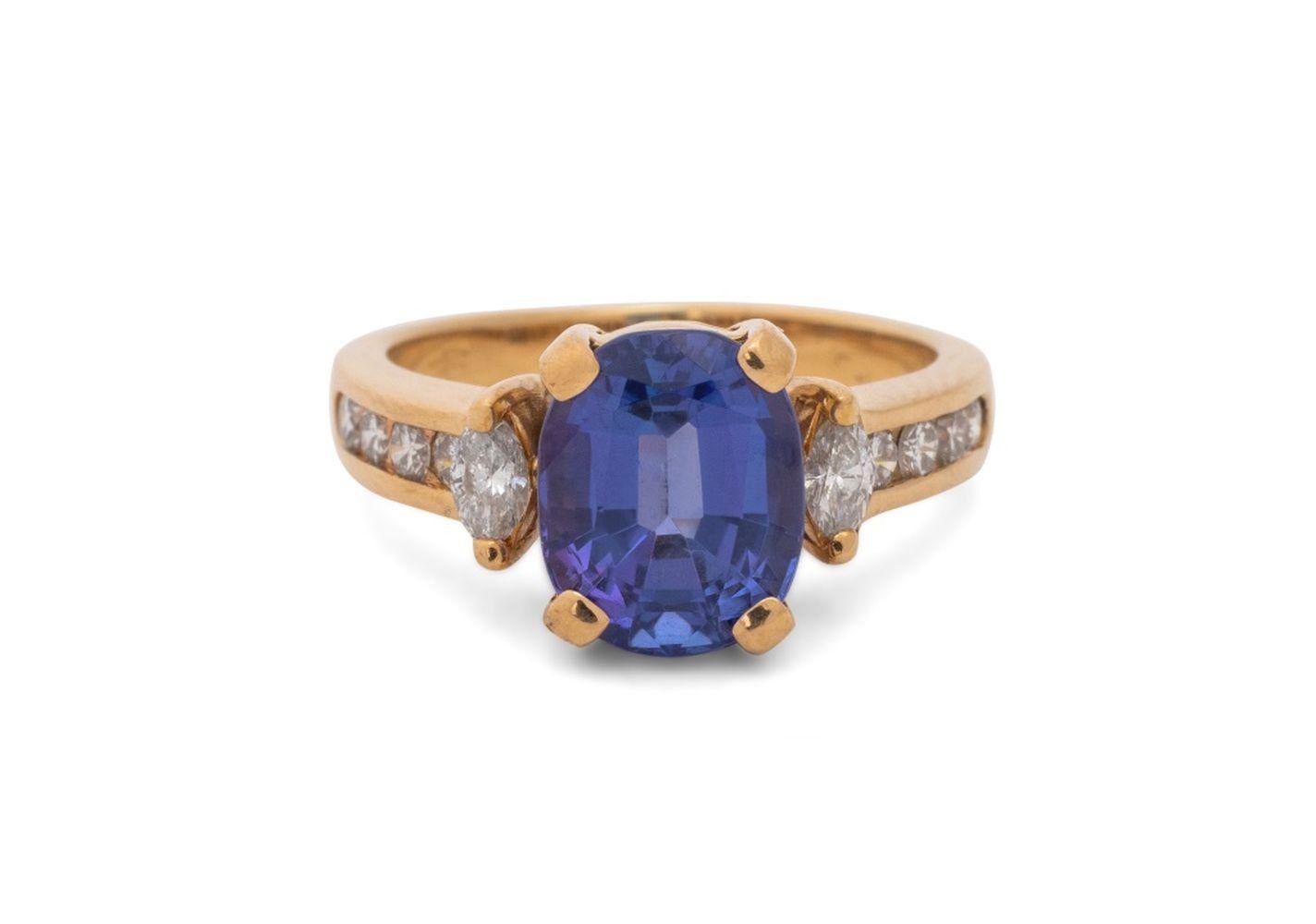 Taille coussin Bague en or jaune 14K Tanzanite Diamant en vente