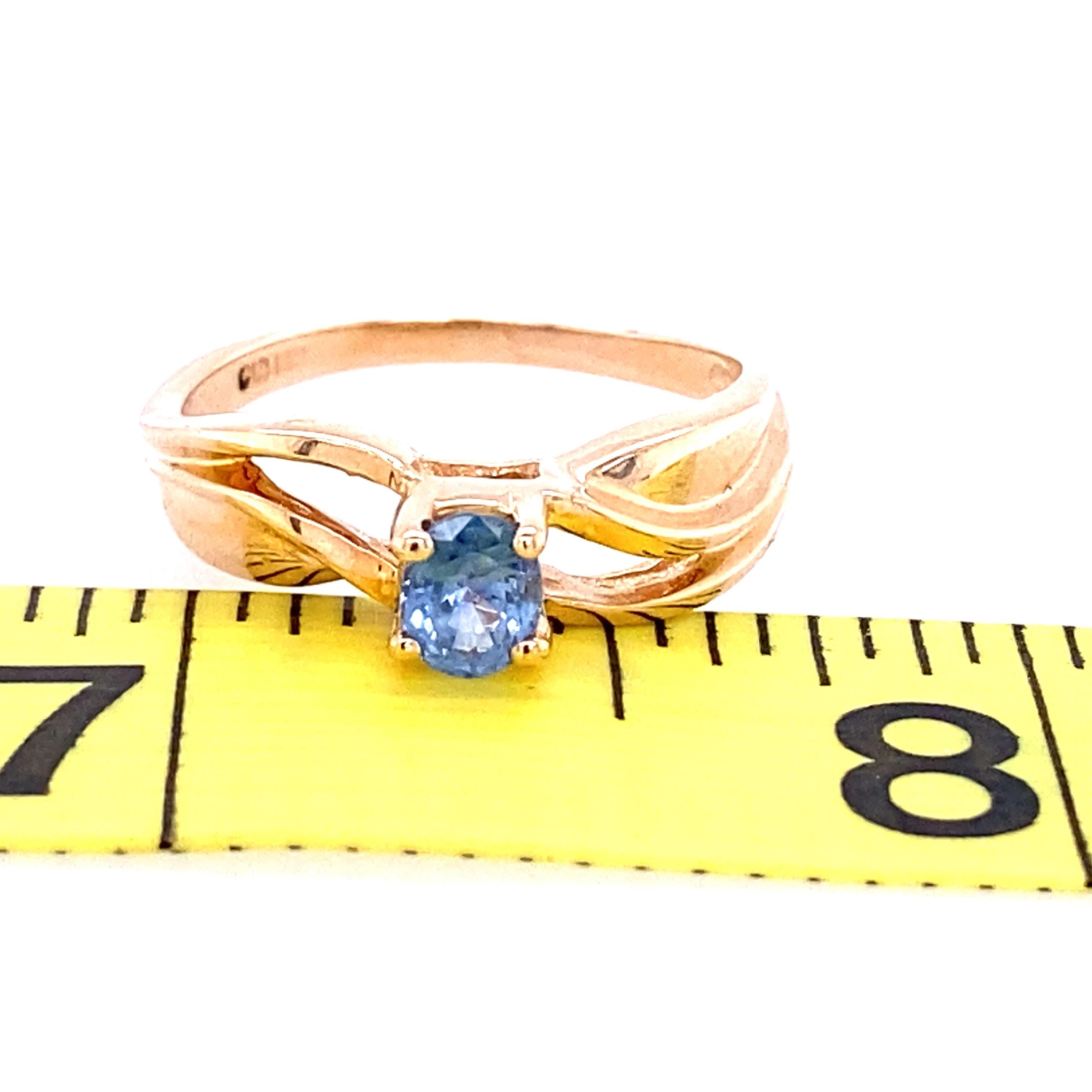 14k Yellow Gold Tanzanite Wave December Birthstone Ring In Good Condition For Sale In Towson, MD