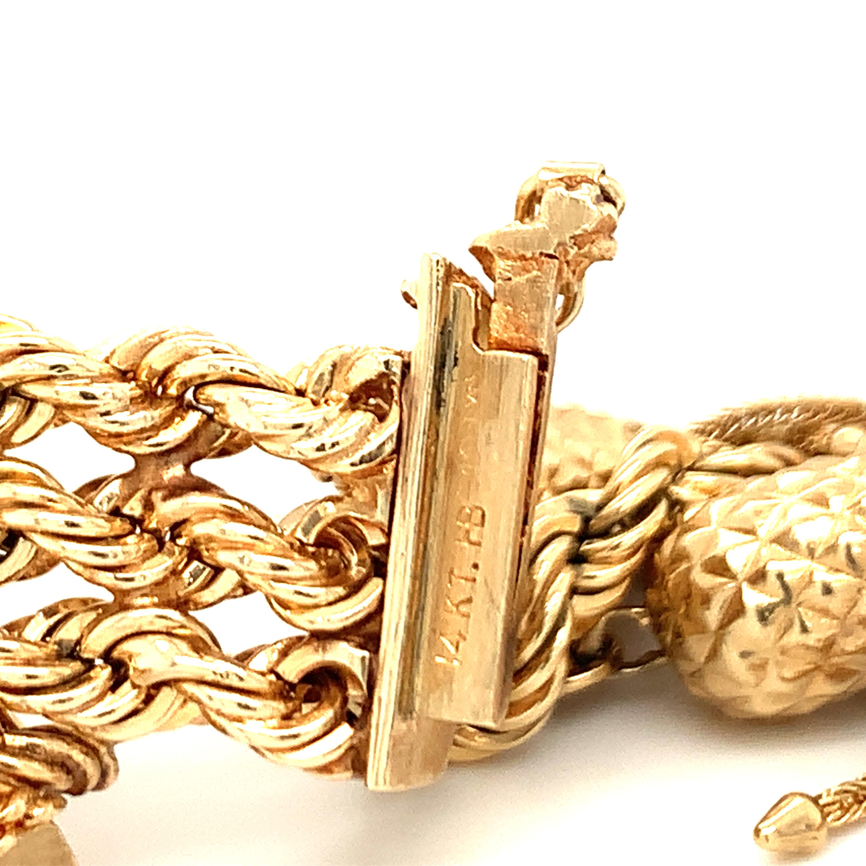 Bracelet à pompons en or jaune 14 carats en vente 1
