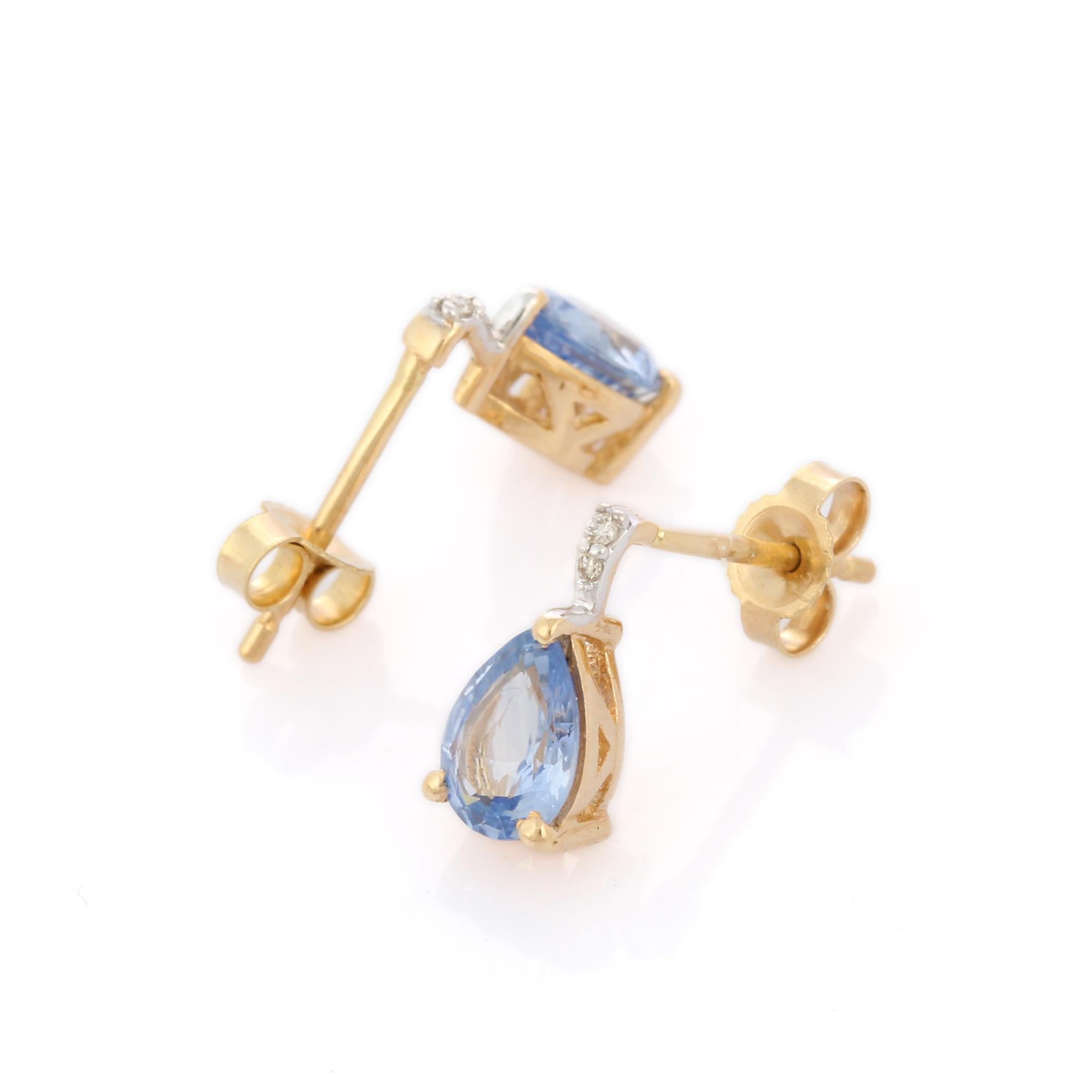 Art Deco 14K Yellow Gold Tear Drop Blue Sapphire Earrings with Diamonds For Sale