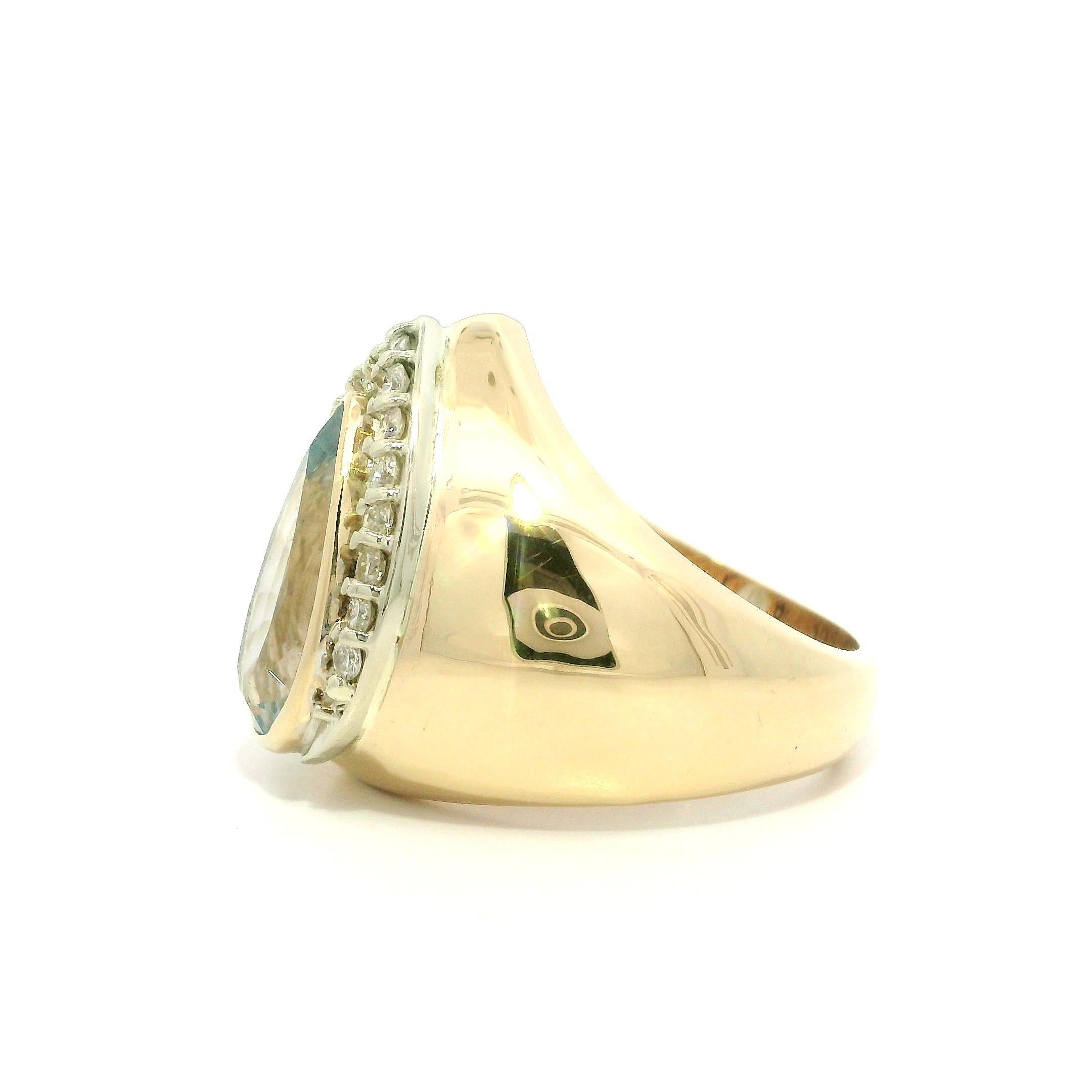 Anello da cocktail a goccia in oro giallo 14k con castone incastonato di topazio blu e diamanti in vendita 3