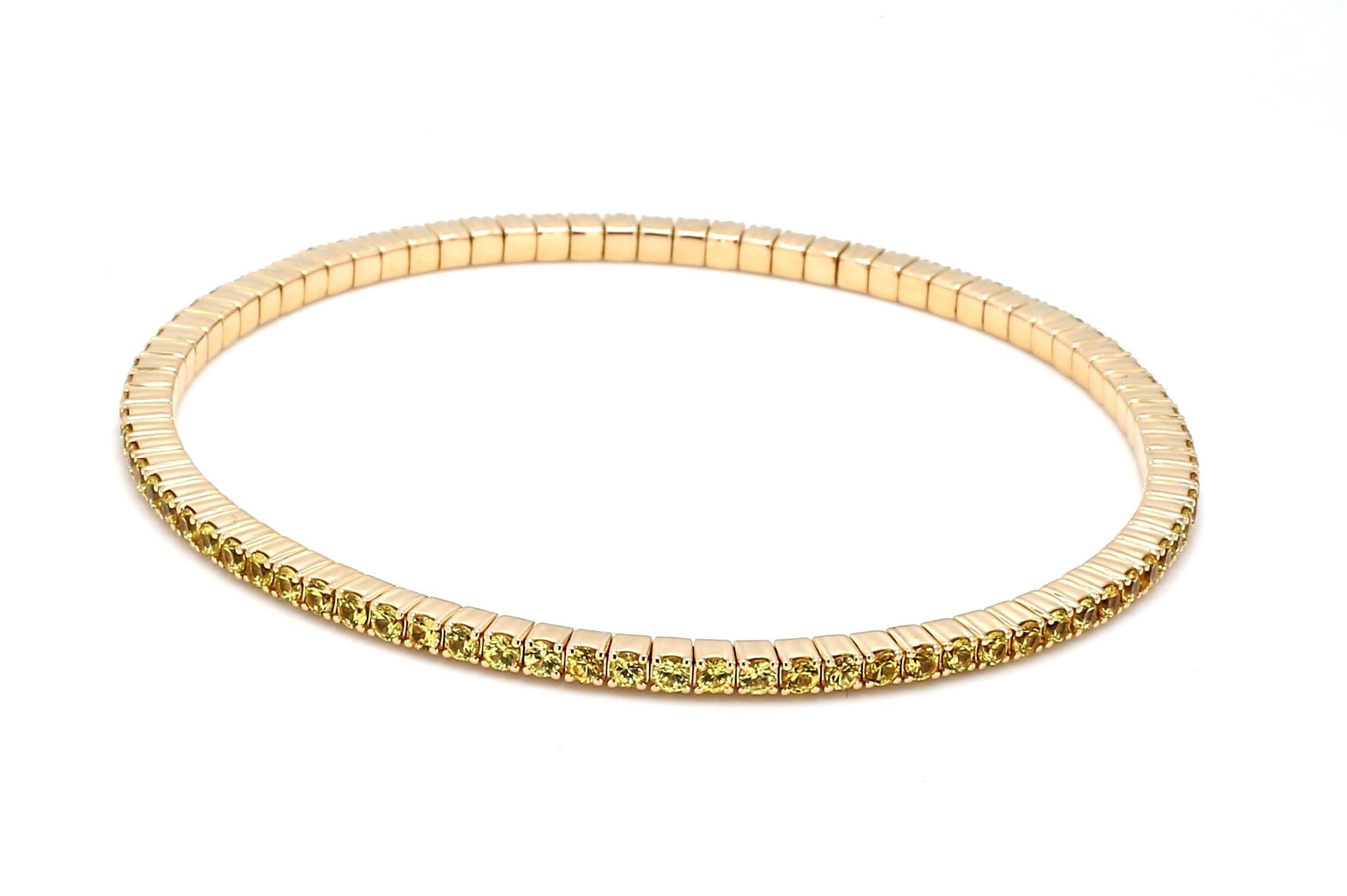 Élevez votre �élégance avec cet exquis bracelet extensible en or jaune 14 carats, méticuleusement fabriqué par un fabricant certifié RJC qui s'engage à respecter l'éthique du luxe et de la durabilité. Fabriquée à partir d'or 100 % recyclé, cette