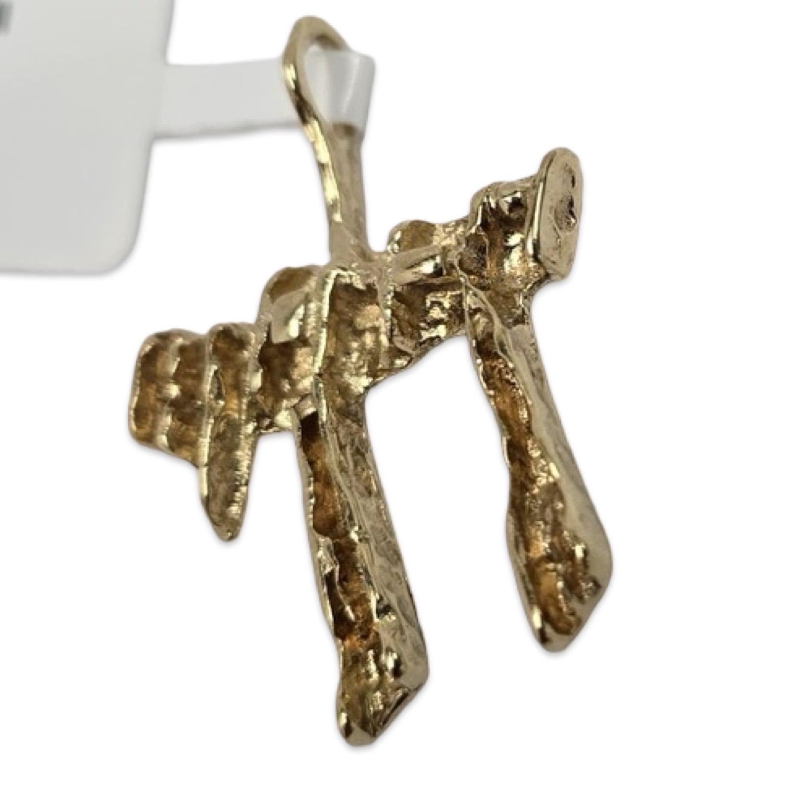 14K Gelbgold Texturierter Chai-Anhänger - 1 Zoll Herren im Angebot