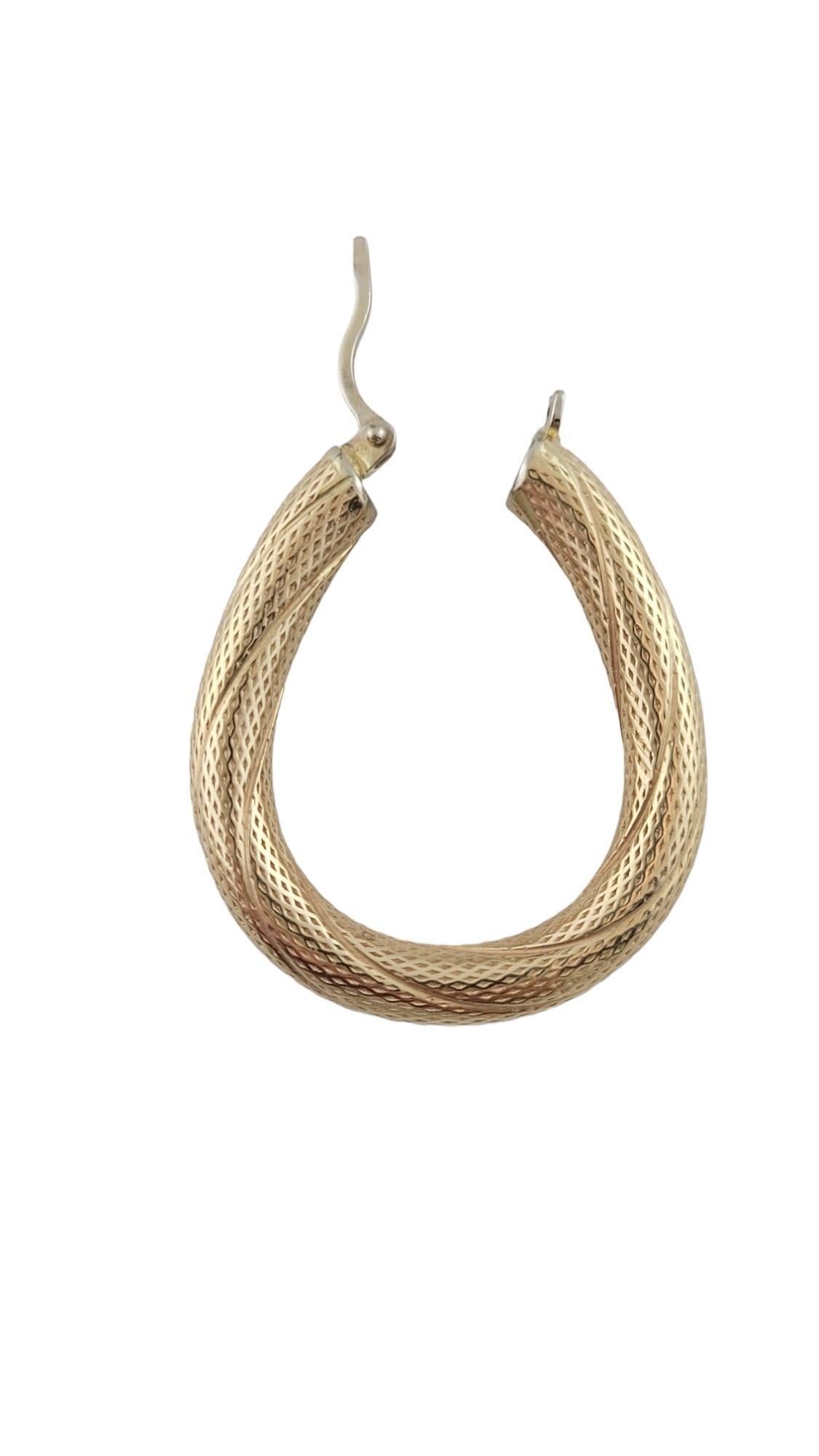 Orecchini a cerchio in oro giallo 14K #16192 in vendita 1