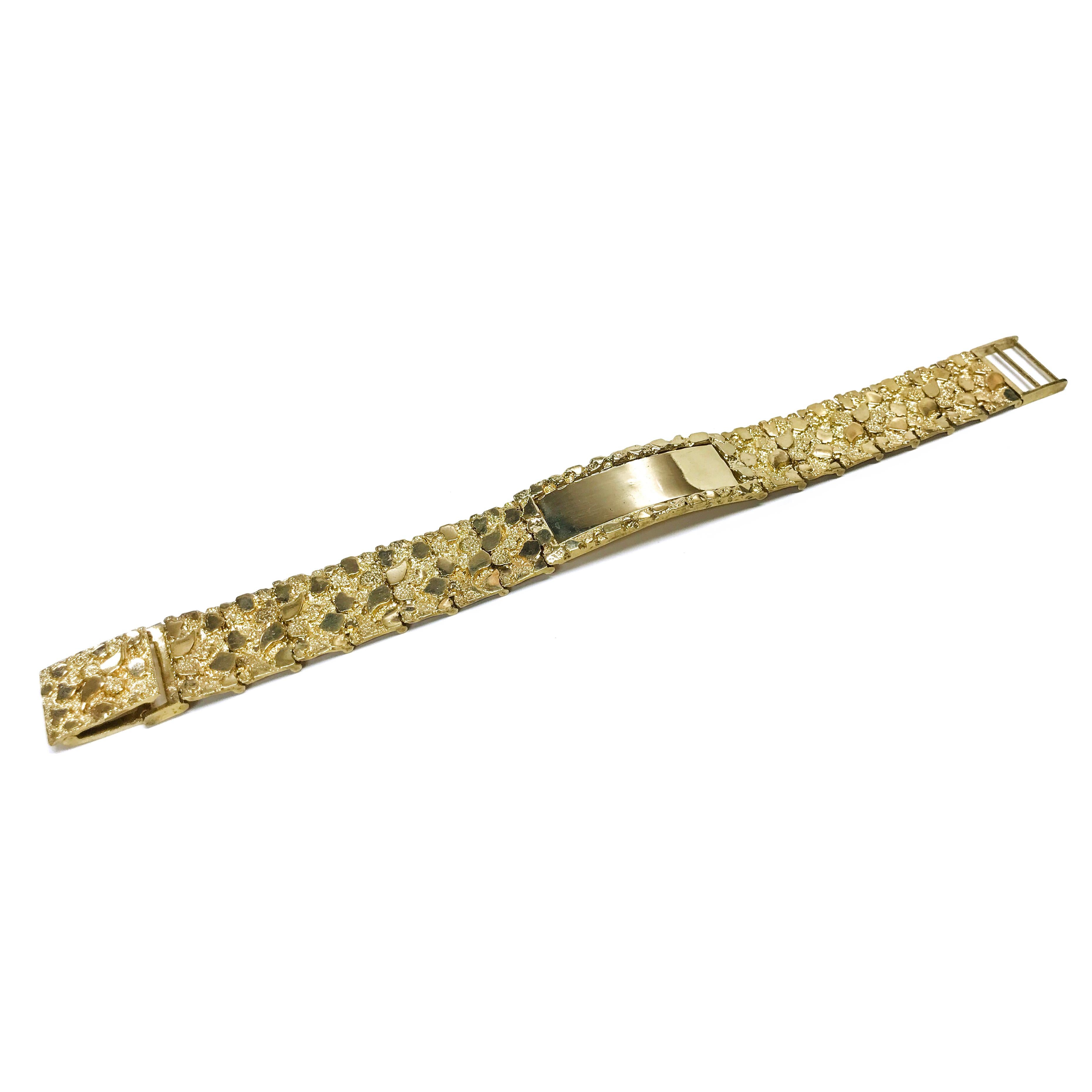 Bracelet d'identification en or jaune 14K texturé Bon état - En vente à Palm Desert, CA