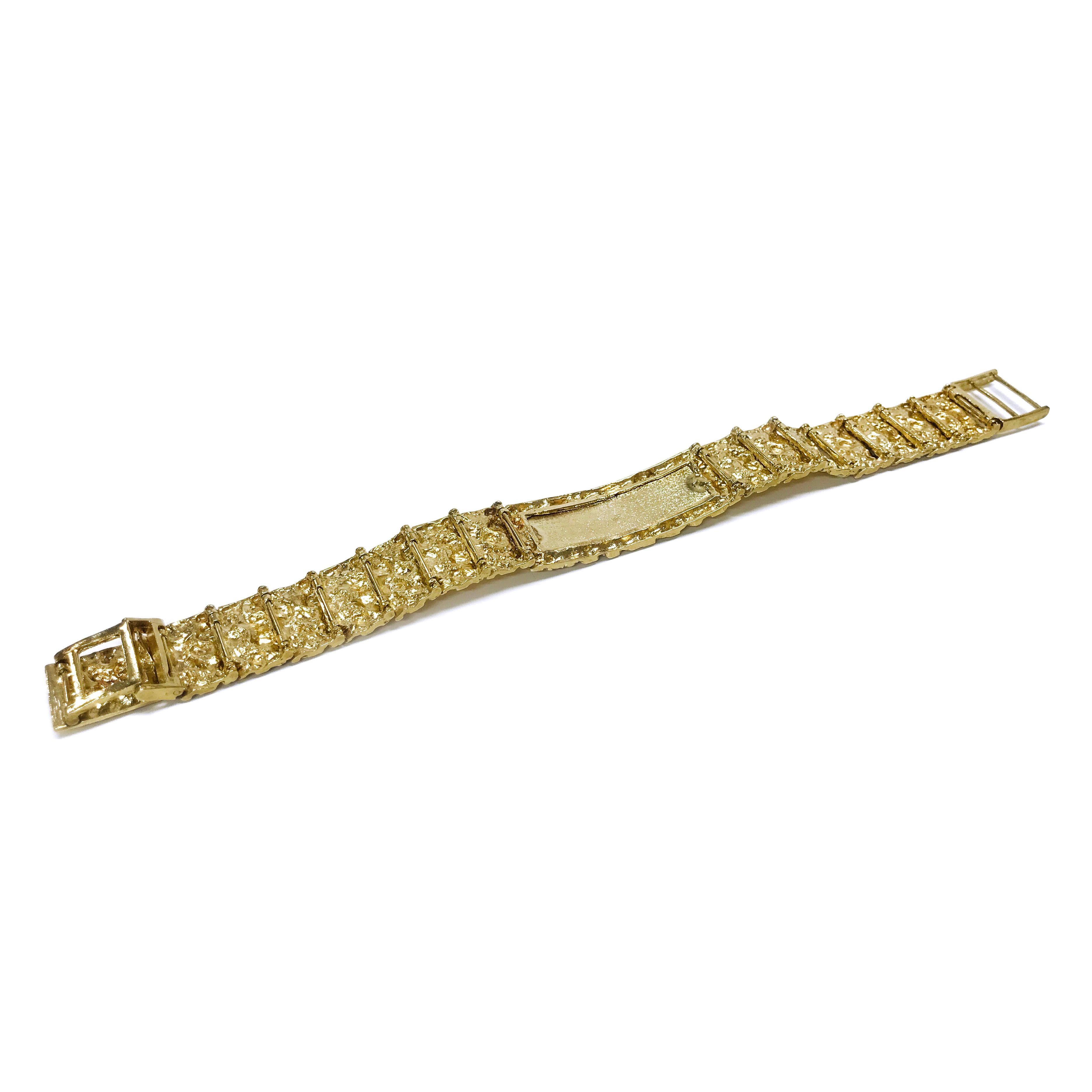 Bracelet d'identification en or jaune 14K texturé en vente 1