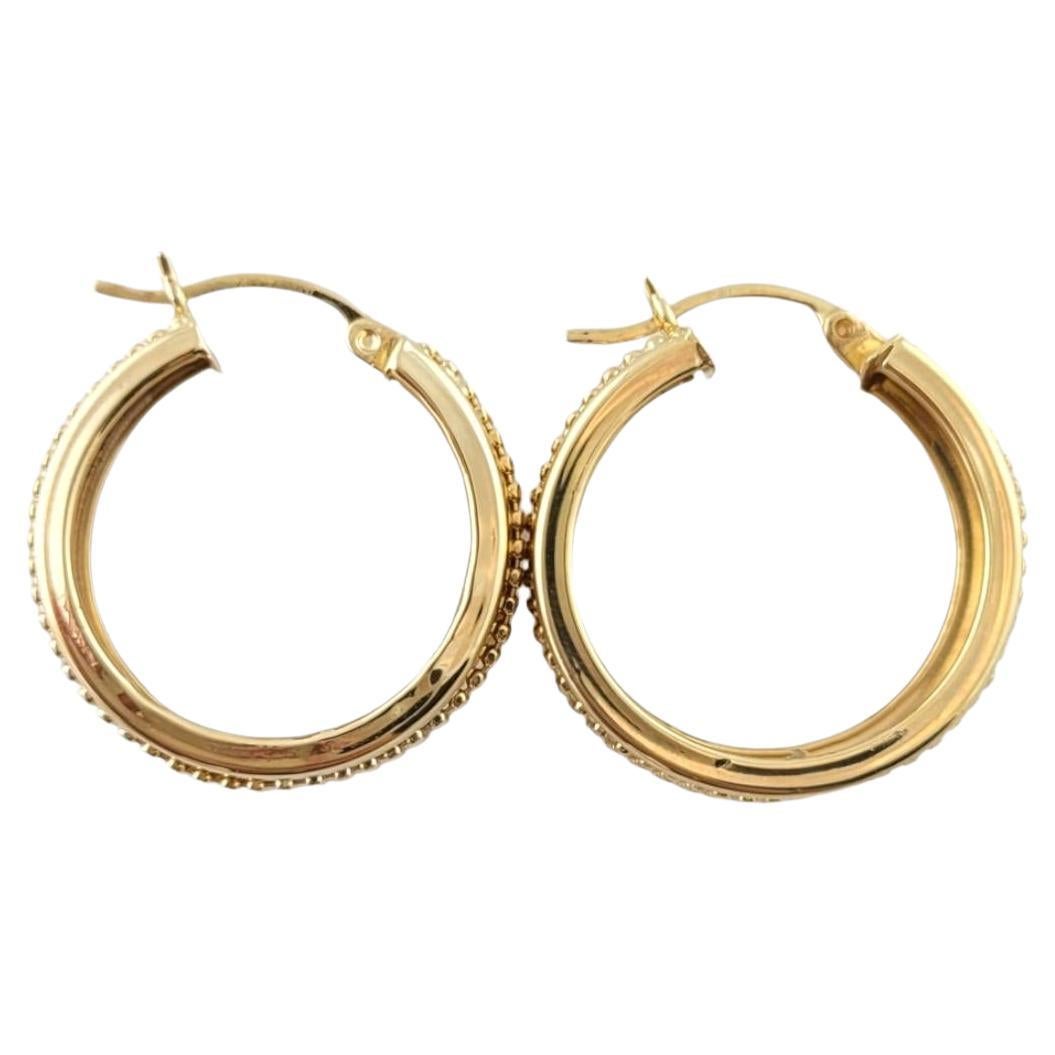 14K Gelbgold Texturierte breite Creolen 

Diese wunderschönen Ohrringe sind aus 14-karätigem Gelbgold gefertigt und haben ein wunderschönes, strukturiertes Muster!

Durchmesser: 23,3 mm
Breite: 7,77 mm

Gewicht: 3,80 dwt/ 5,90 g

Punze: USA