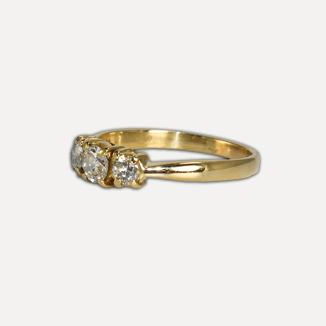 Women's or Men's 14K Yellow Gold Three-Stone Diamond Ring 0.55 ct For Sale