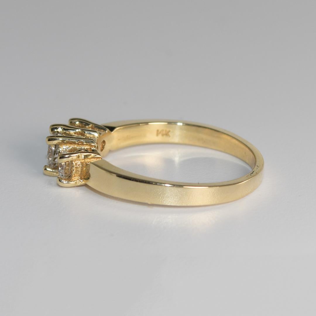 Women's or Men's 14K Yellow Gold Three-Stone Diamond Ring 0.69ct For Sale