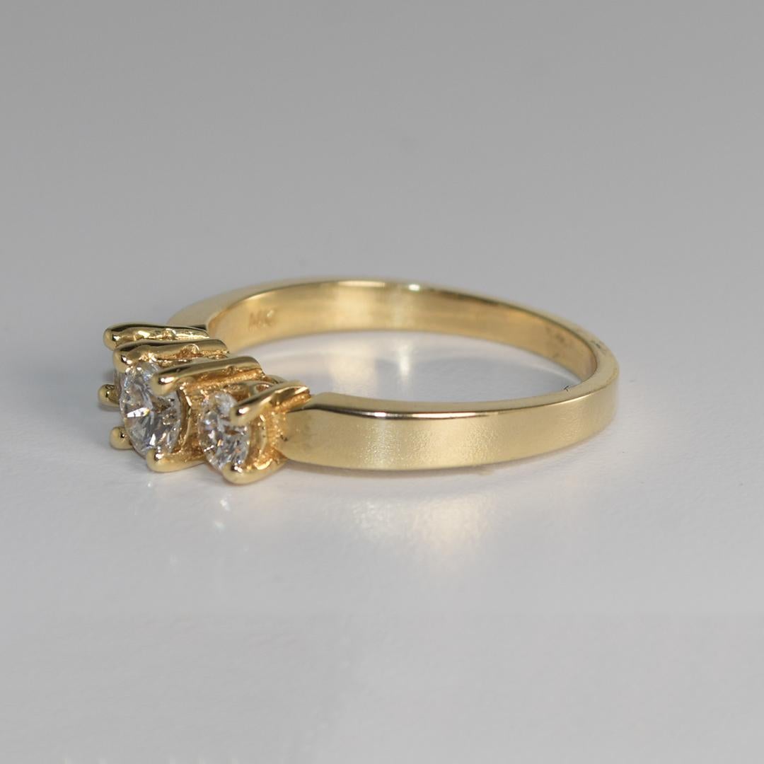 14K Yellow Gold Three-Stone Diamond Ring 0.69ct For Sale 1