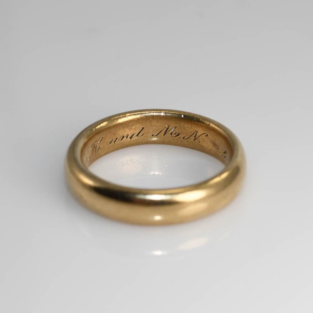 14k Yellow Gold Tiffany & Co Wedding Ring, 8.4gr In Excellent Condition For Sale In Laguna Beach, CA