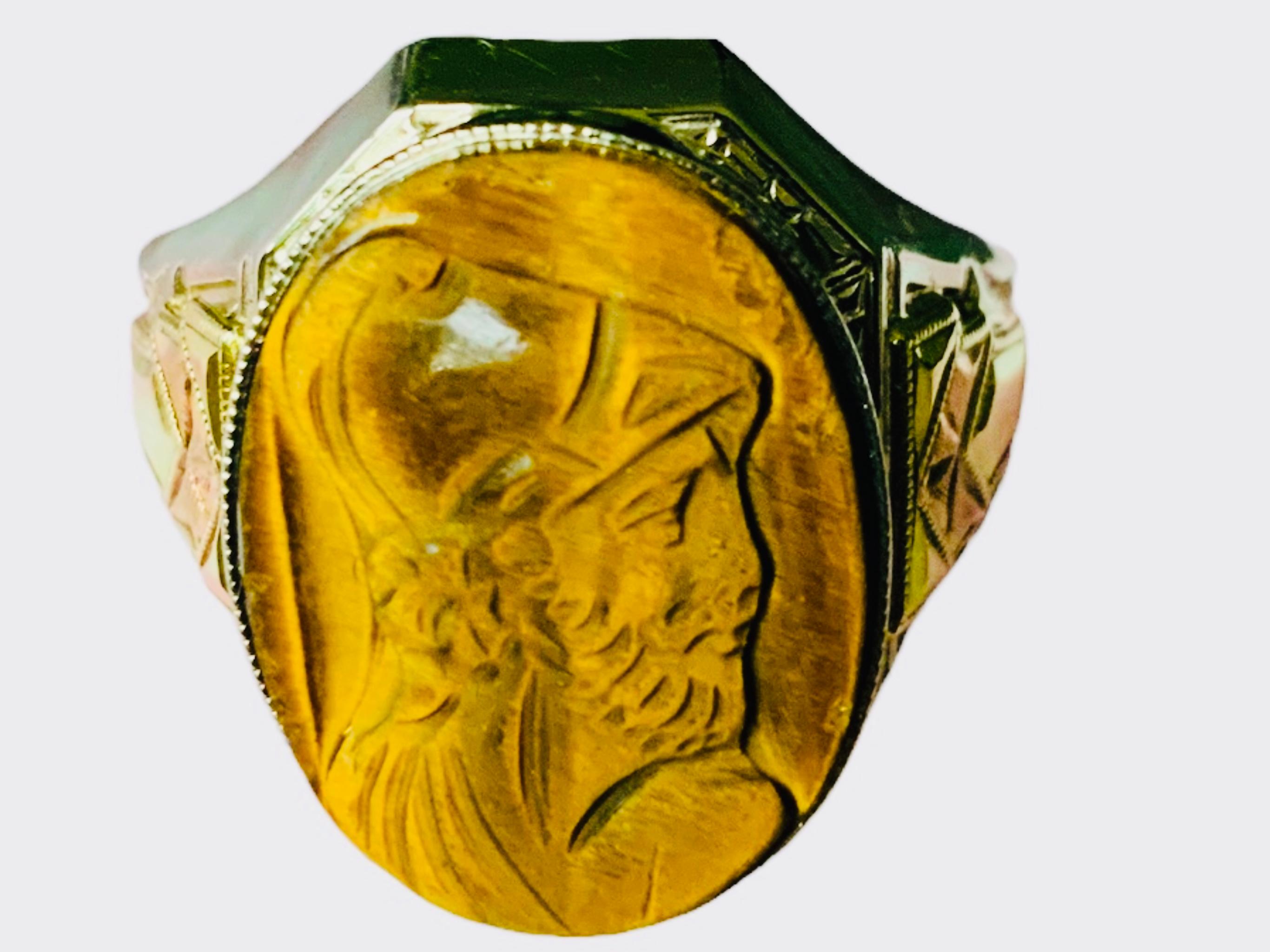Women's or Men's 14K Yellow Gold Tiger Eye Cameo Ring For Sale