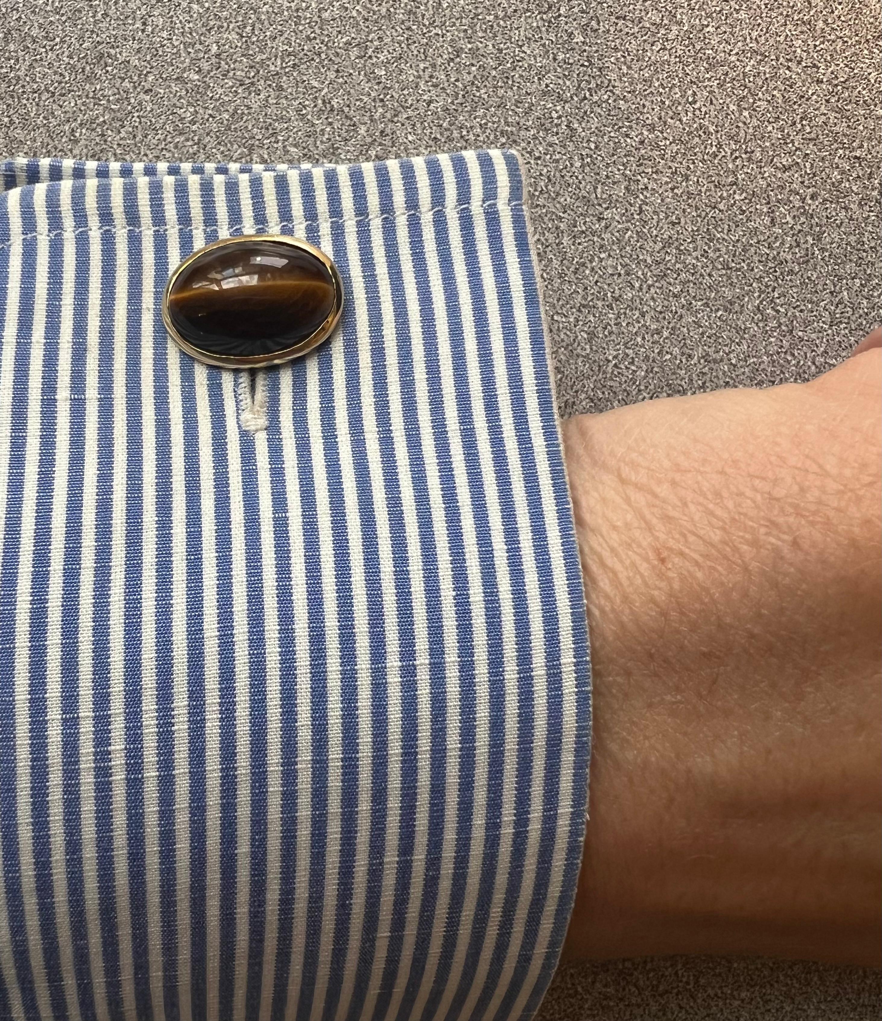 Boutons de manchette Œil de tigre en or jaune 14k en vente 3
