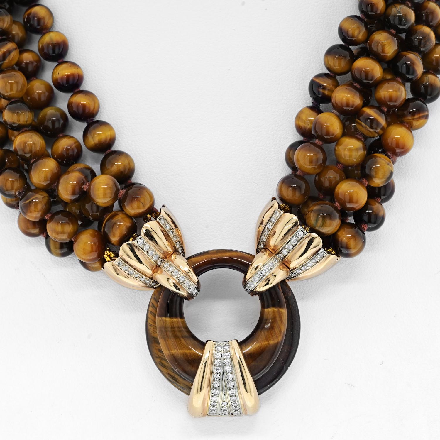Moderne Collier de perles multibrins en or jaune 14 carats avec œil de tigre et diamants en vente