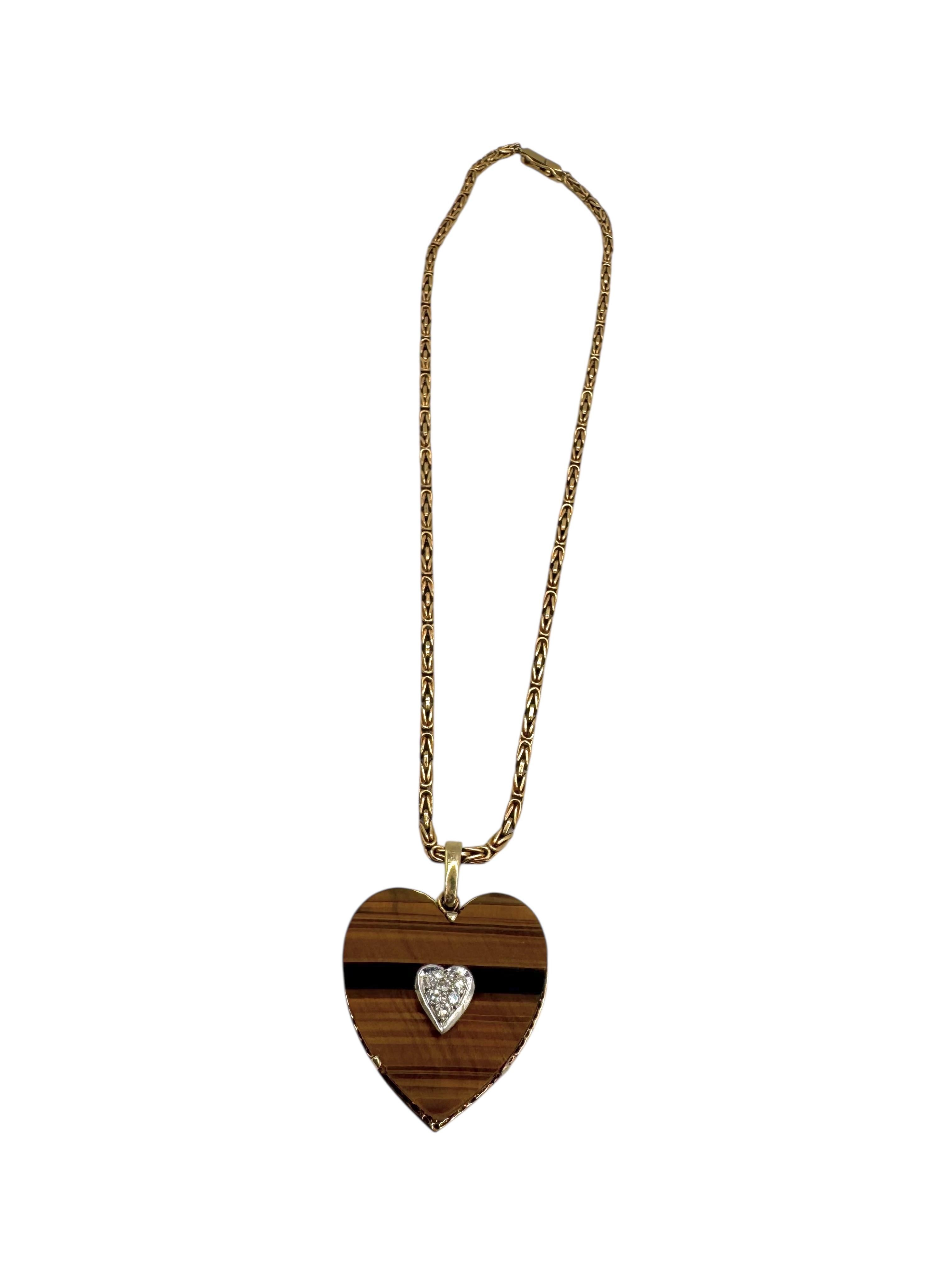 Collier en or jaune 14K en forme de coeur d'oeil de tigre avec accents de diamants Unisexe en vente