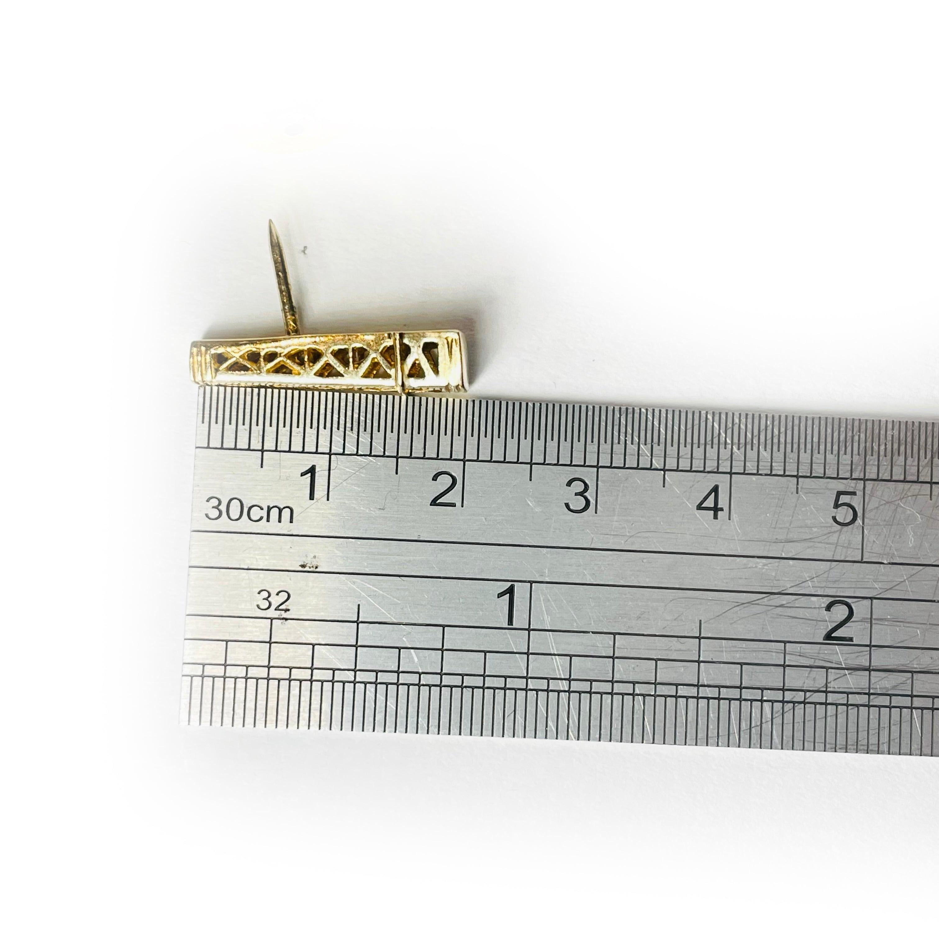 14k Yellow Gold Tower Tie Pin In Good Condition For Sale In New York, NY